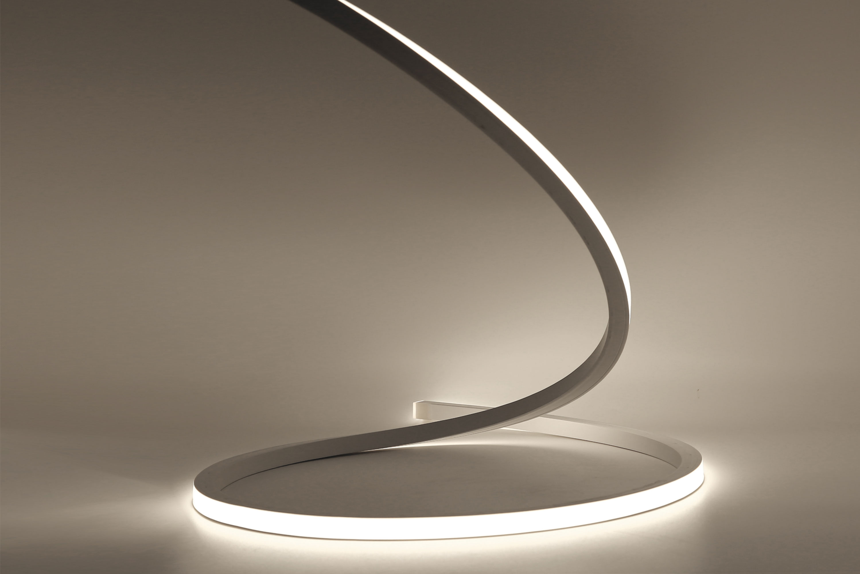 LightWave B CRI90 MJ Lighting