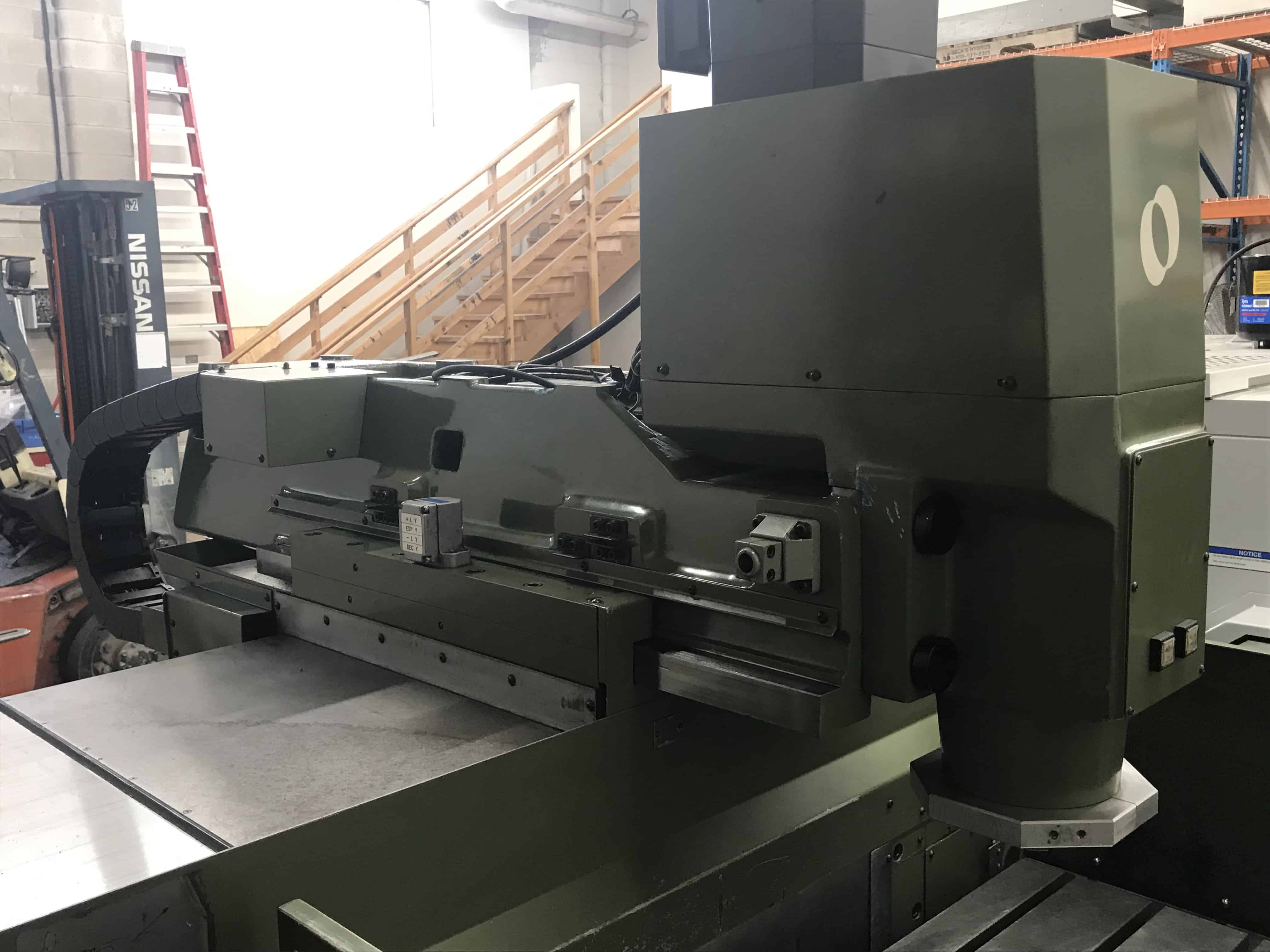 1997 Makino KE55 Milling Machine MKE Machine