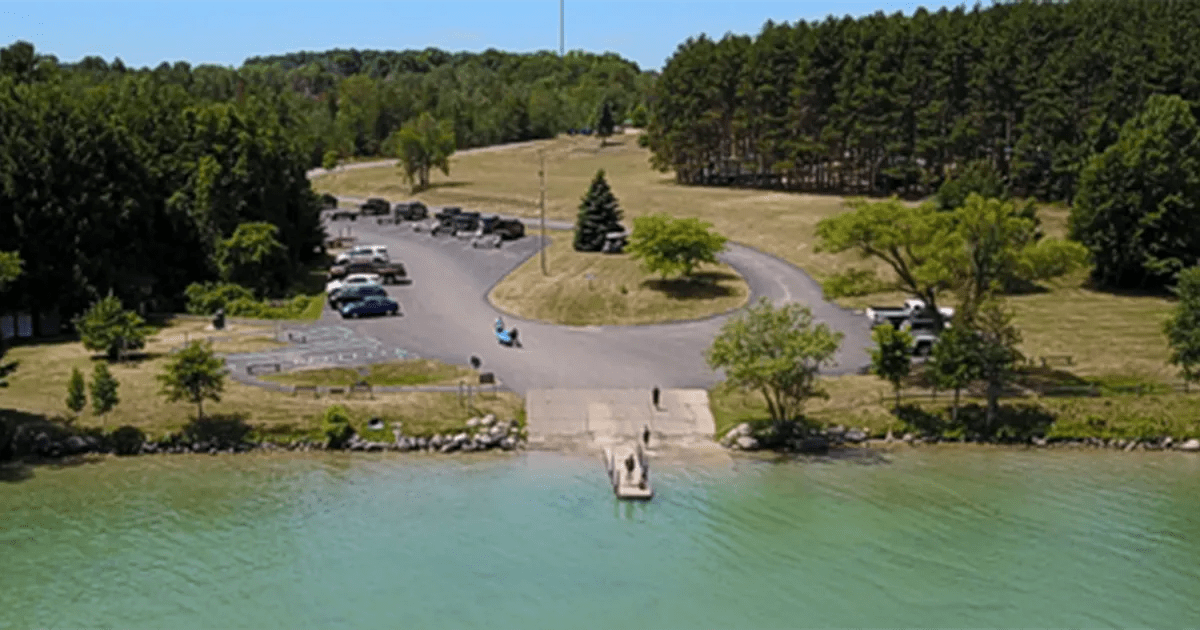 Lake Skegemog MK Marine