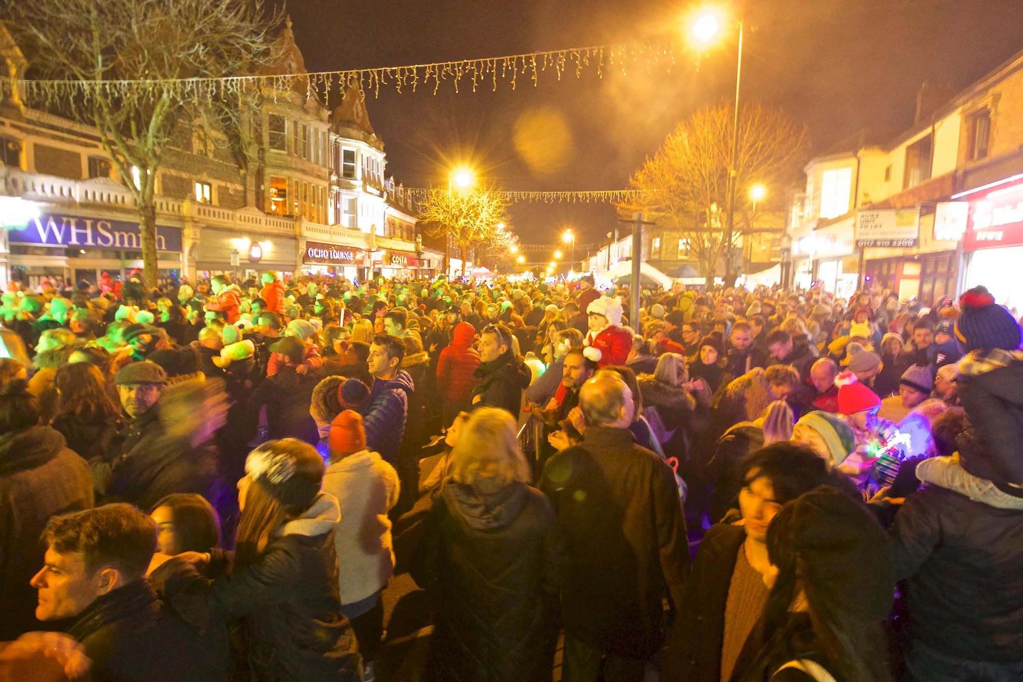 Christmas Light Switch On penarthtowncouncil.gov.uk