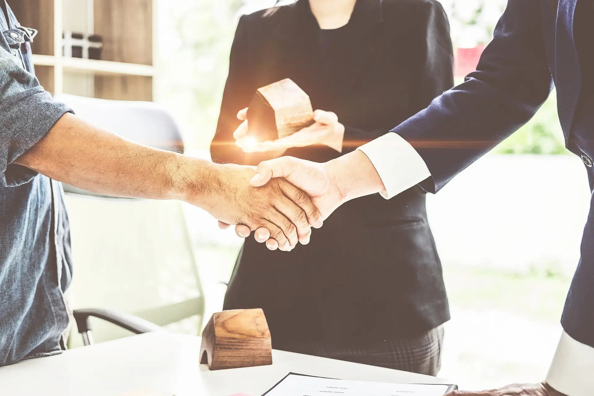 DON'T START a Real Estate Brokerage Firm Without These 7 Major Tips!