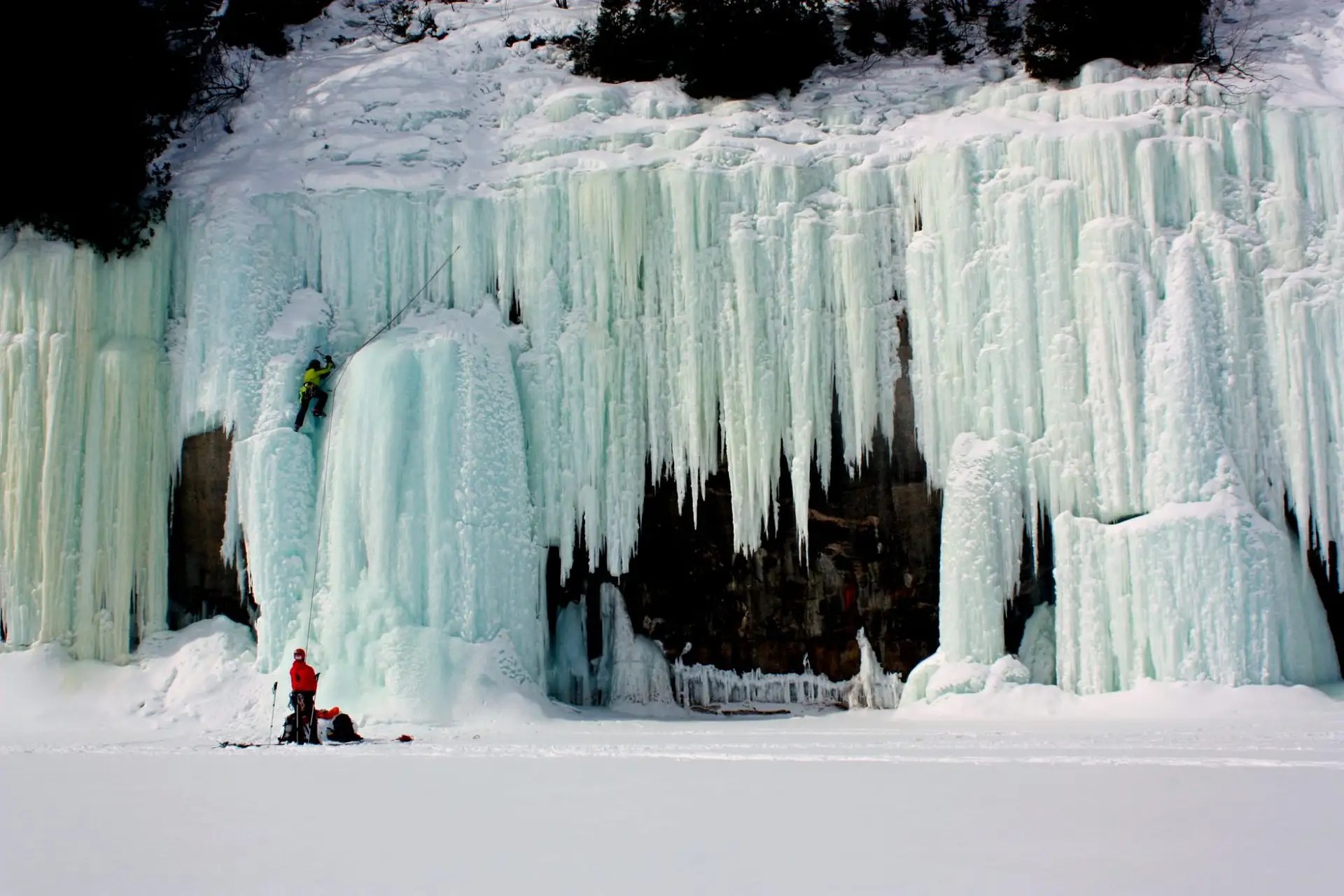 8 Epic Winter Activities in Michigan Shalee Wanders