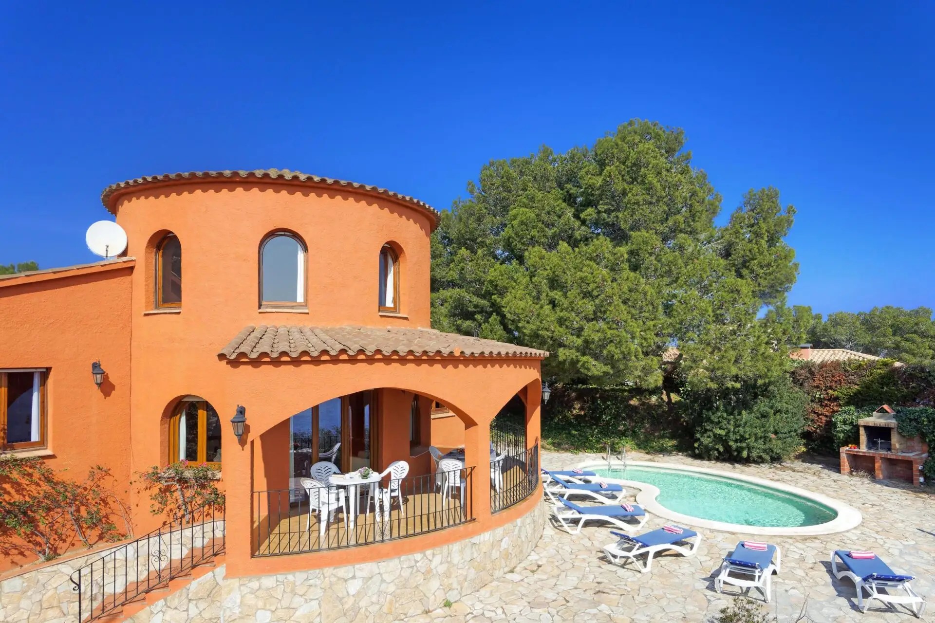 Villa/House For Sale in Tamariu HH14683044