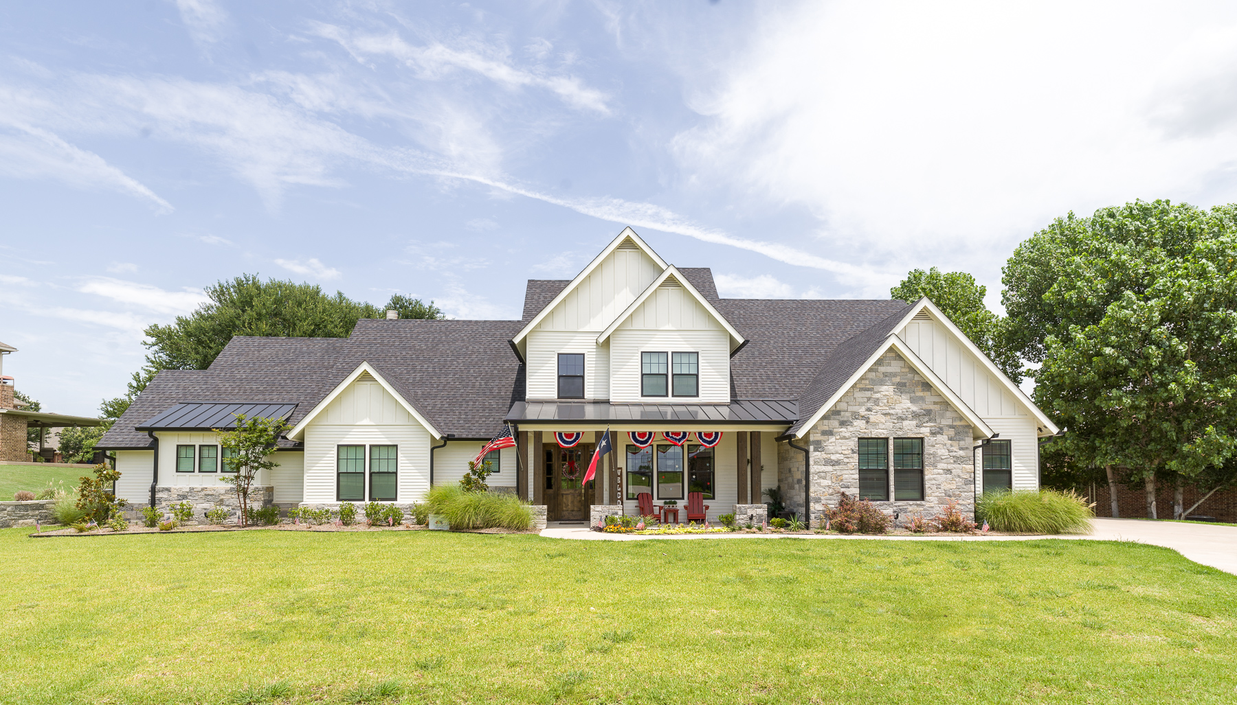 Lucas Custom Seis Lagos Modern Farmhouse MLD Homes