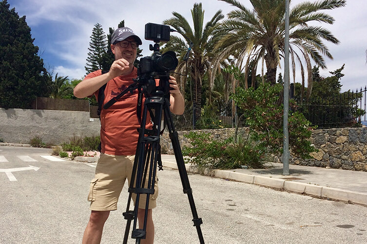 Local Videographers and Camera Crew Worldwide ACrew4U