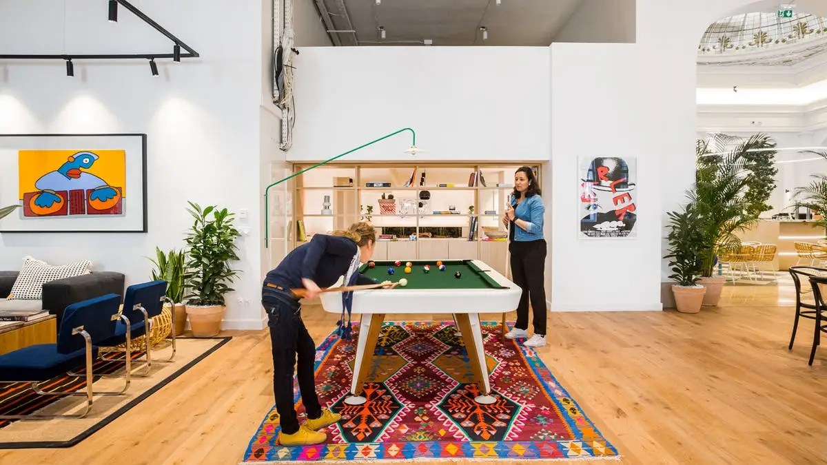 Coworking 4 Rue Jules Lefebvre FLYDESK certified workspace