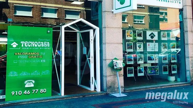 🥇 Tecnocasa se hace notar en Alcalá de Henares con una pantalla