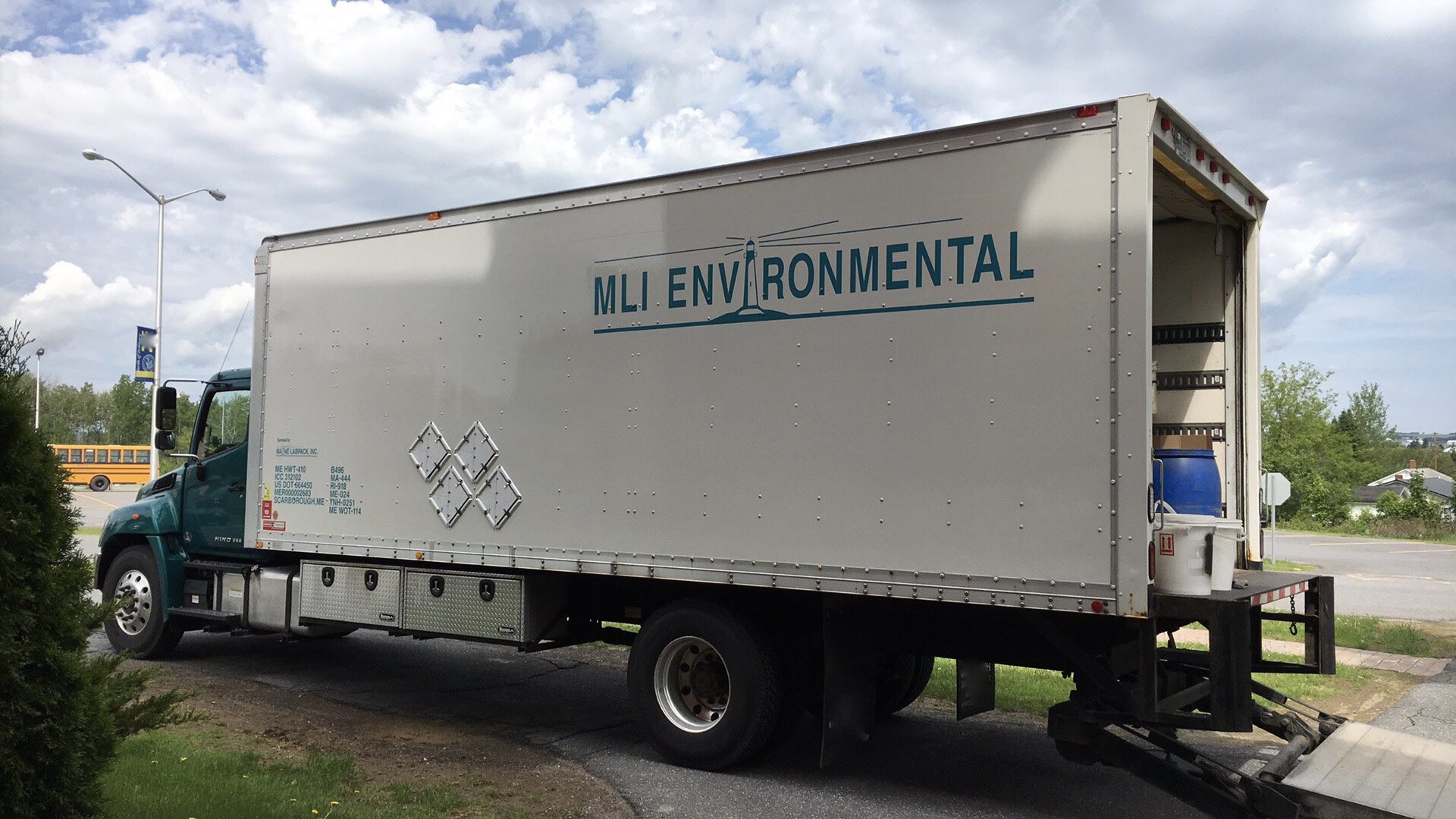 Hazardous Materials Compliance Handbook MLI Environmental