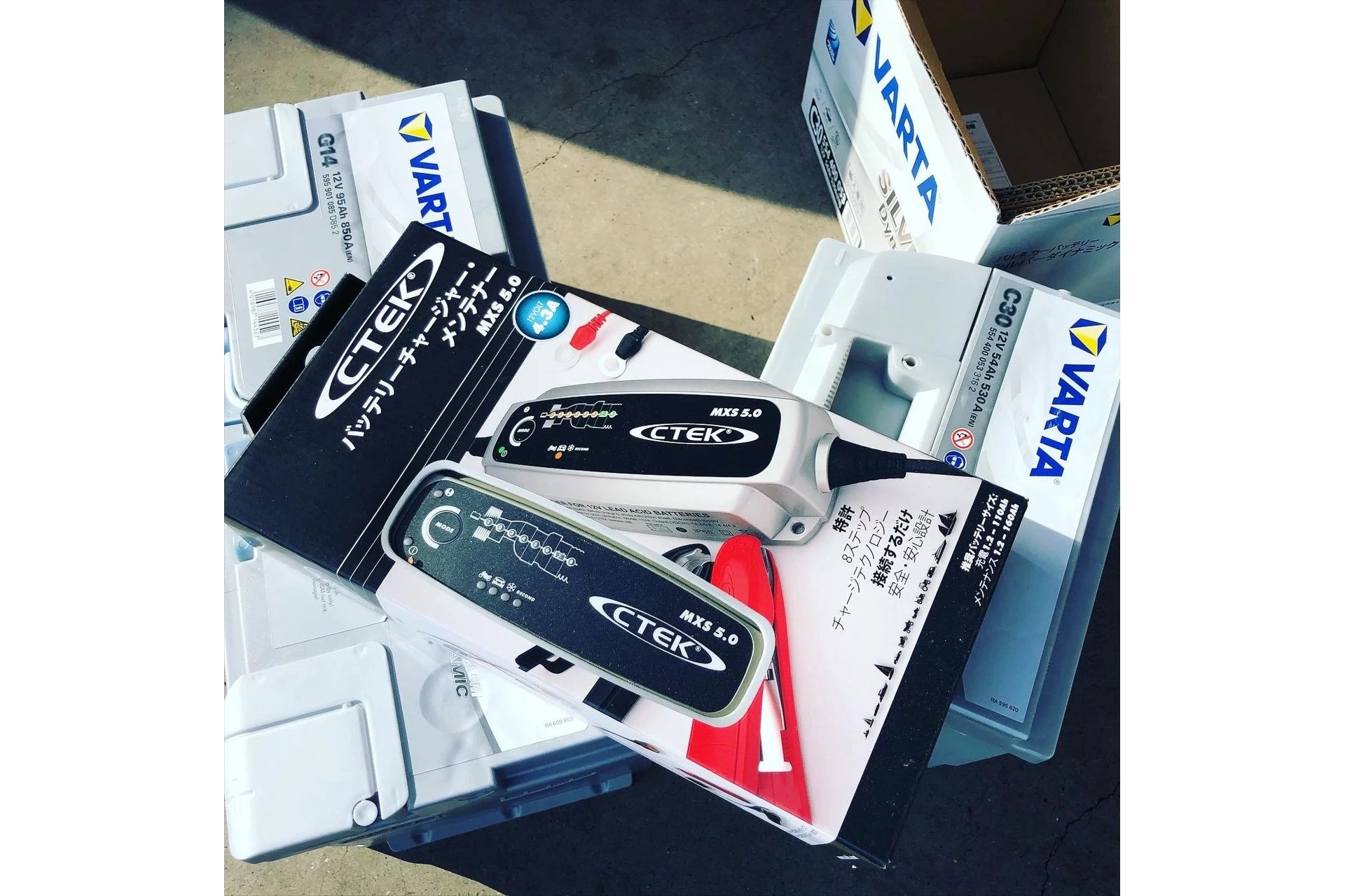 バッテリー上がり対策に！CTEKバッテリーチャージャー 日常のメンテナンスならエムラインにお任せ下さい