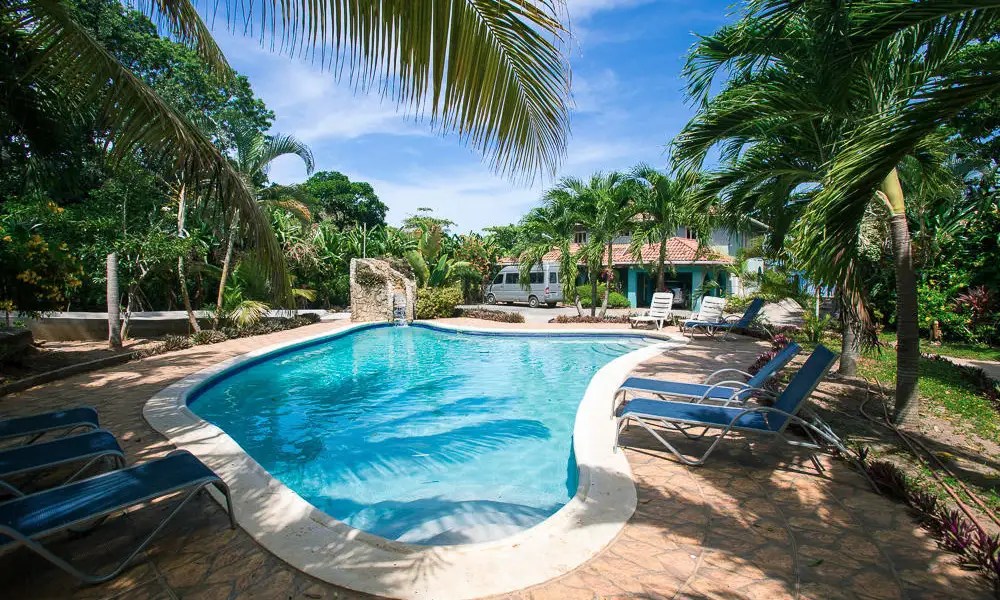 2 Bedroom Beachfront Condo for Sale, Gibson Bight, Roatan 7th Heaven