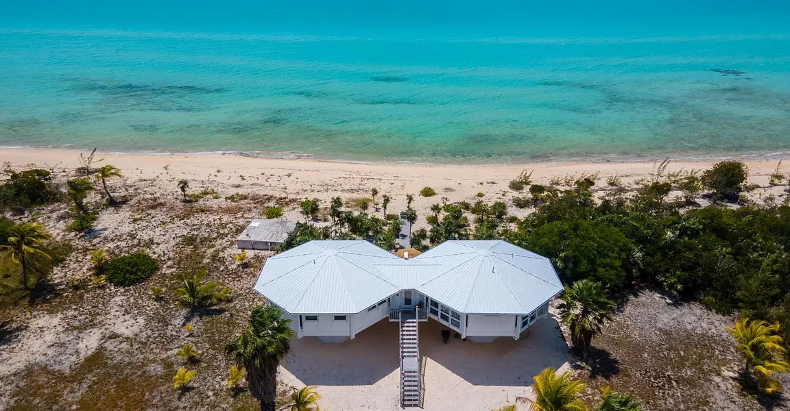 15 Acre Beachfront Estate for Sale, Wemyss Settlement, Long Island