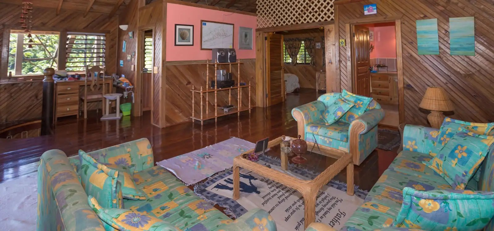 5 Bedroom Home for Sale, West Bay Ridge, Roatan 7th Heaven Properties