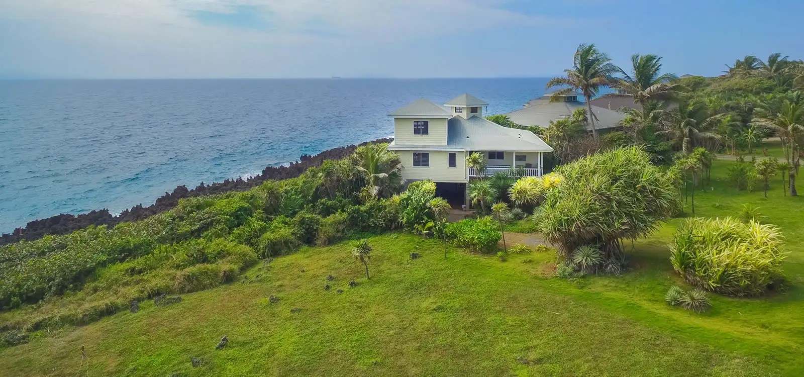 3 Bedroom Oceanfront Home for Sale, Turtle Crossing, Roatan 7th Heaven Properties