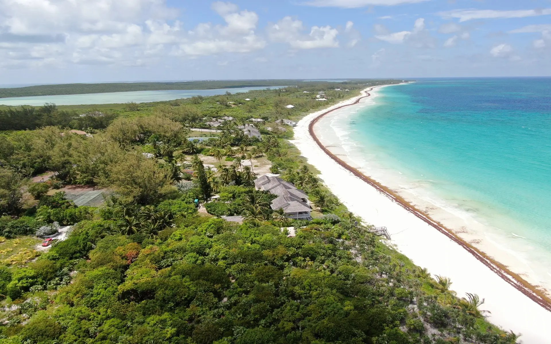 3 Bedroom Beachfront Home for Sale, Windermere Island, Eleuthera