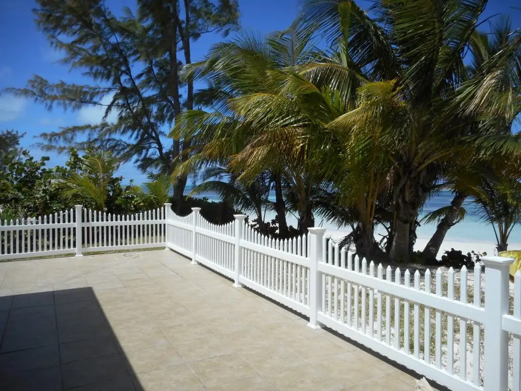 2 Bedroom Beachfront Home for Sale, Spanish Wells, Eleuthera, Bahamas