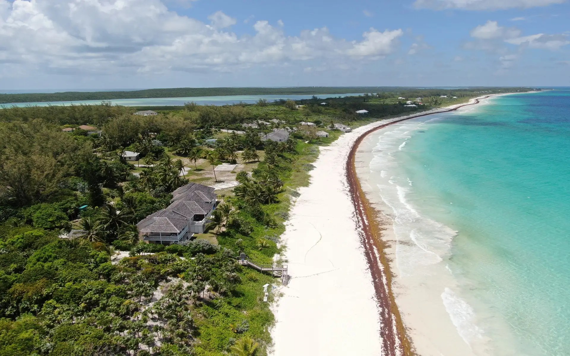 3 Bedroom Beachfront Home for Sale, Windermere Island, Eleuthera