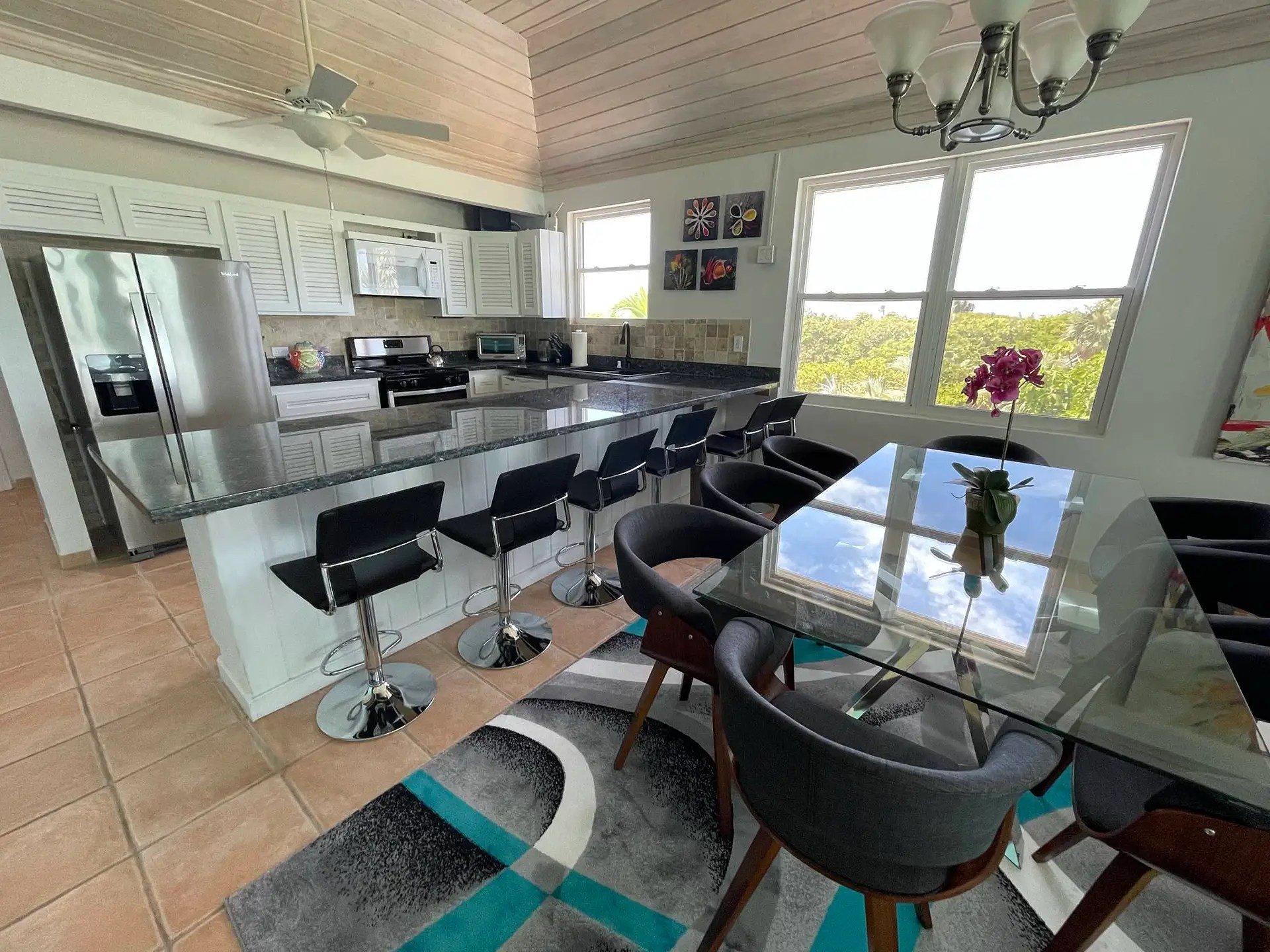 10 Bedroom Beachfront Estate for Sale, Double Bay, Eleuthera, Bahamas