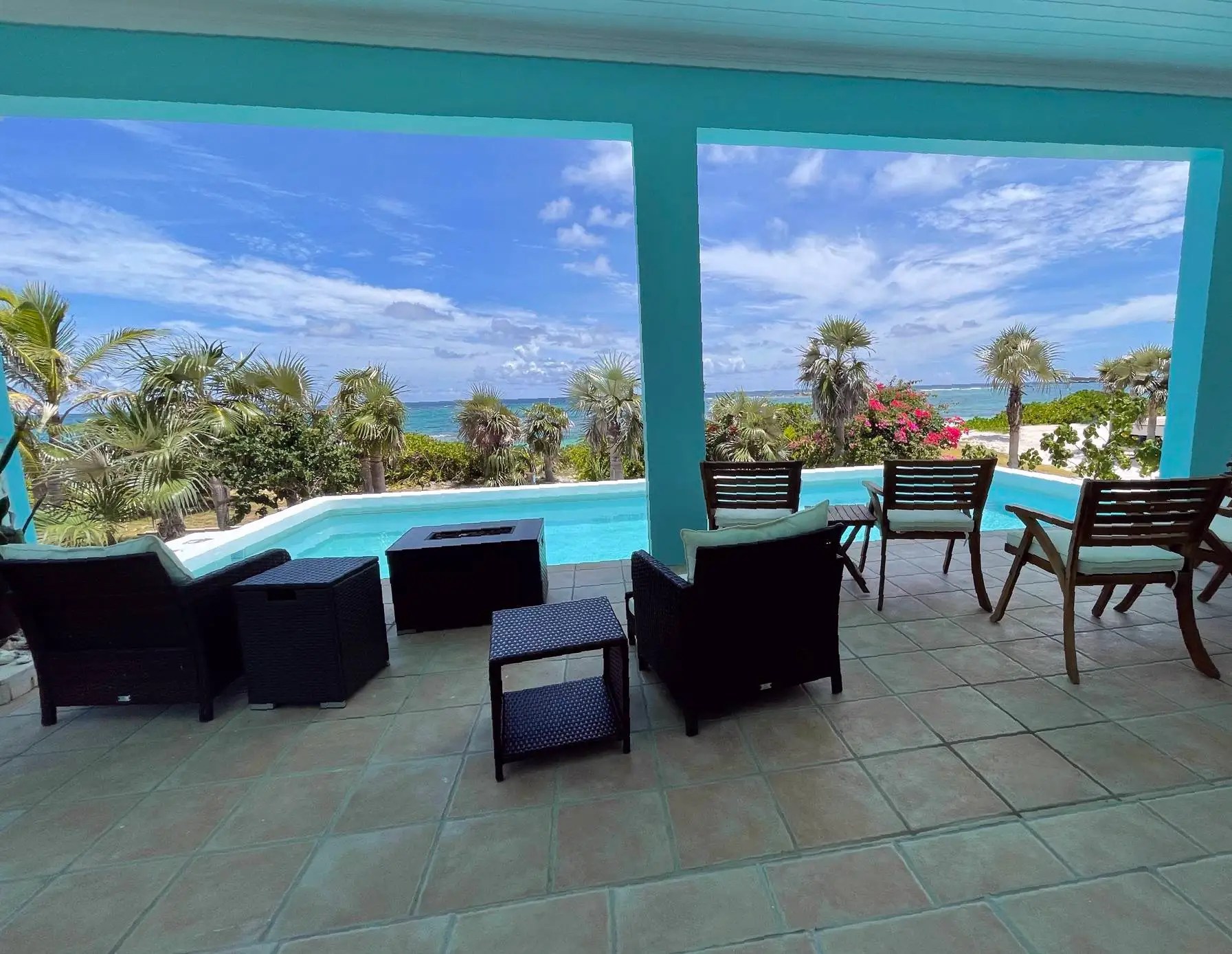 10 Bedroom Beachfront Estate for Sale, Double Bay, Eleuthera, Bahamas