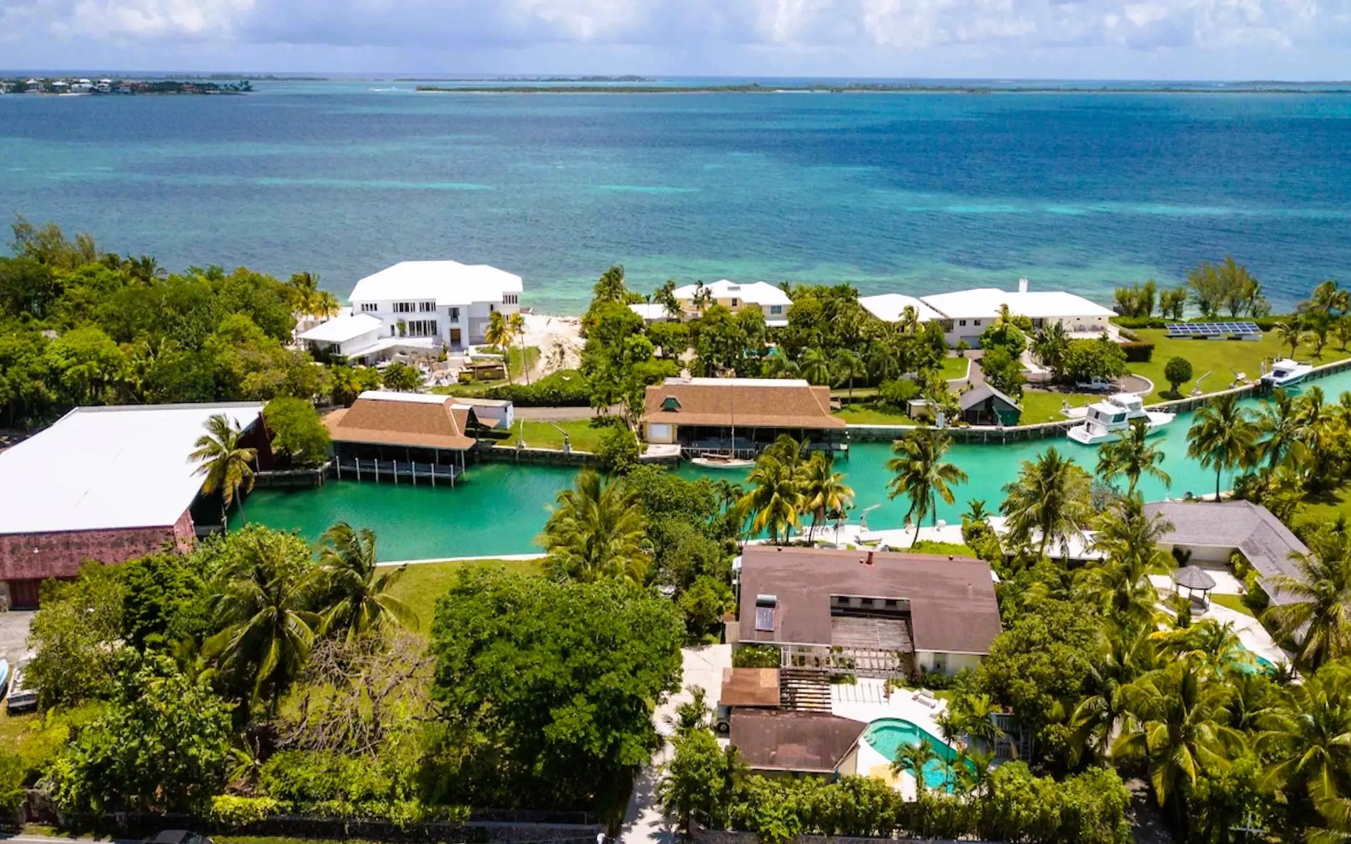 5 Bedroom Waterfront Home for Sale, Eastern Road, Nassau, Bahamas 7th