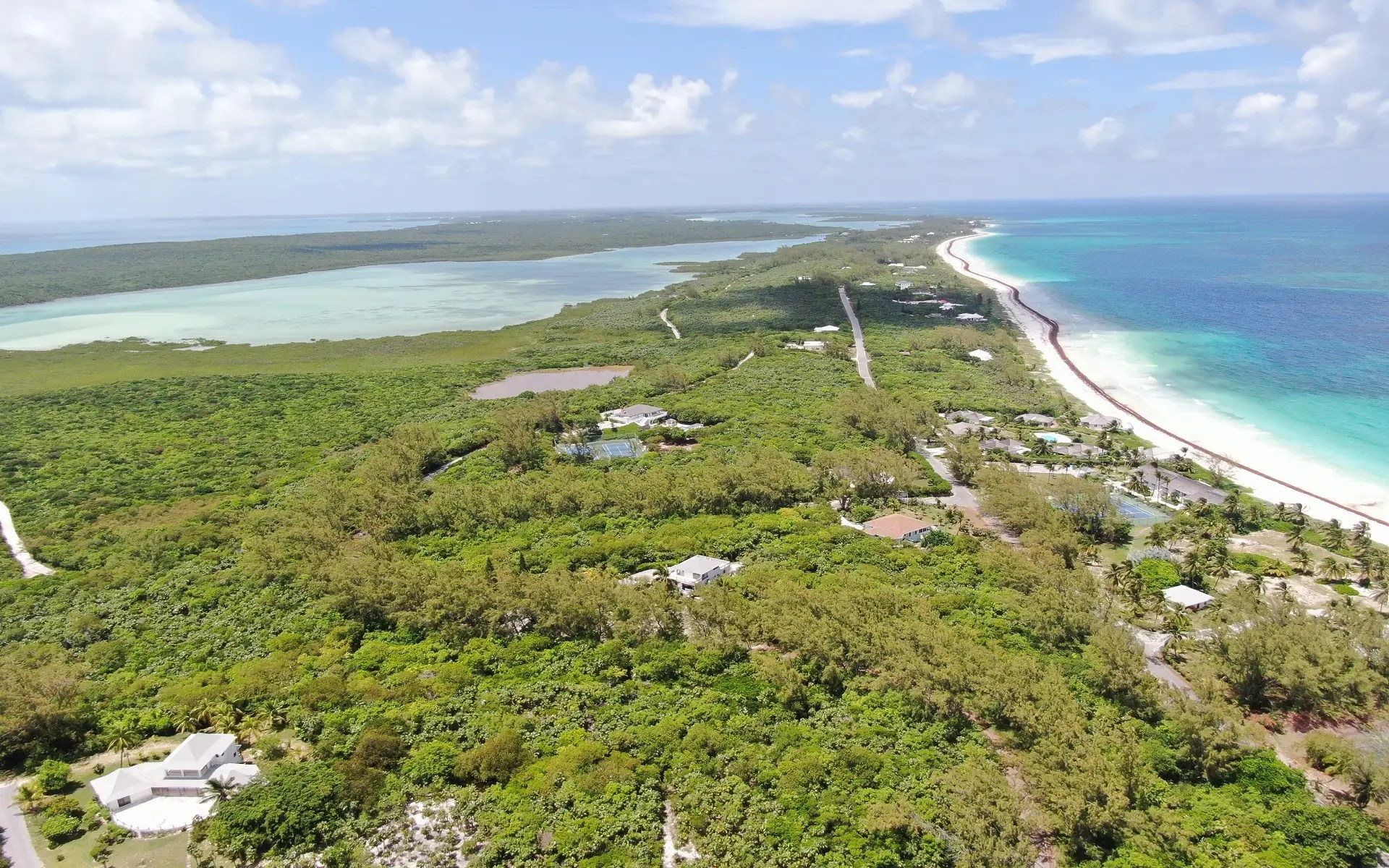 3 Bedroom Beachfront Home for Sale, Windermere Island, Eleuthera