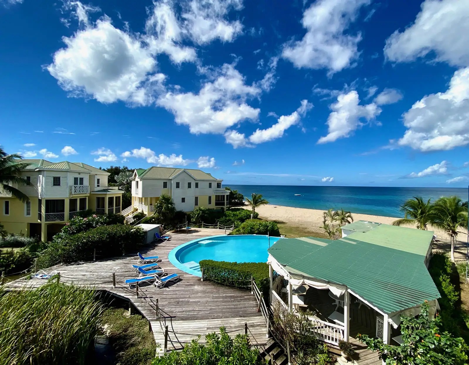 3 Vacation / Rental Condo Units for Sale, Nelson Spring Beach Resort