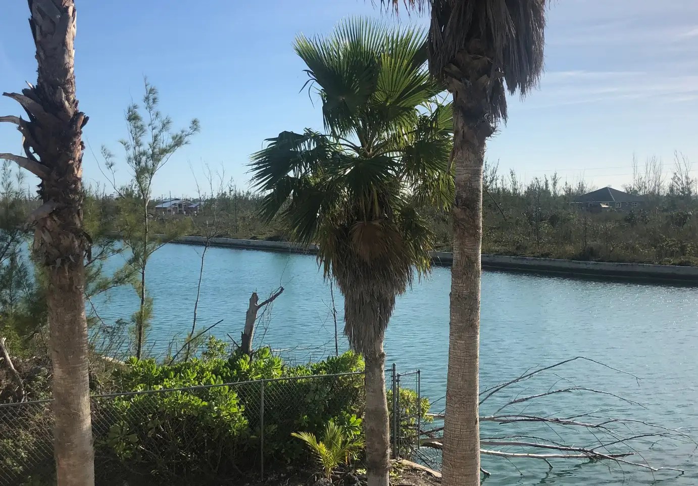 3 Bedroom CanalFront Home for Sale, Emerald Bay, Grand Bahama, Bahamas