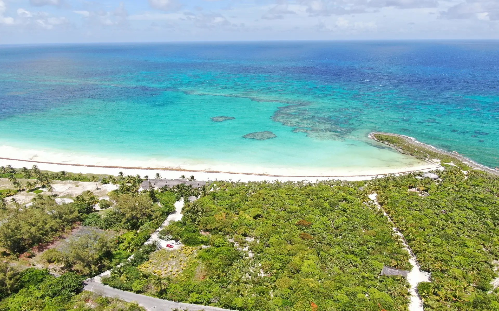 3 Bedroom Beachfront Home for Sale, Windermere Island, Eleuthera