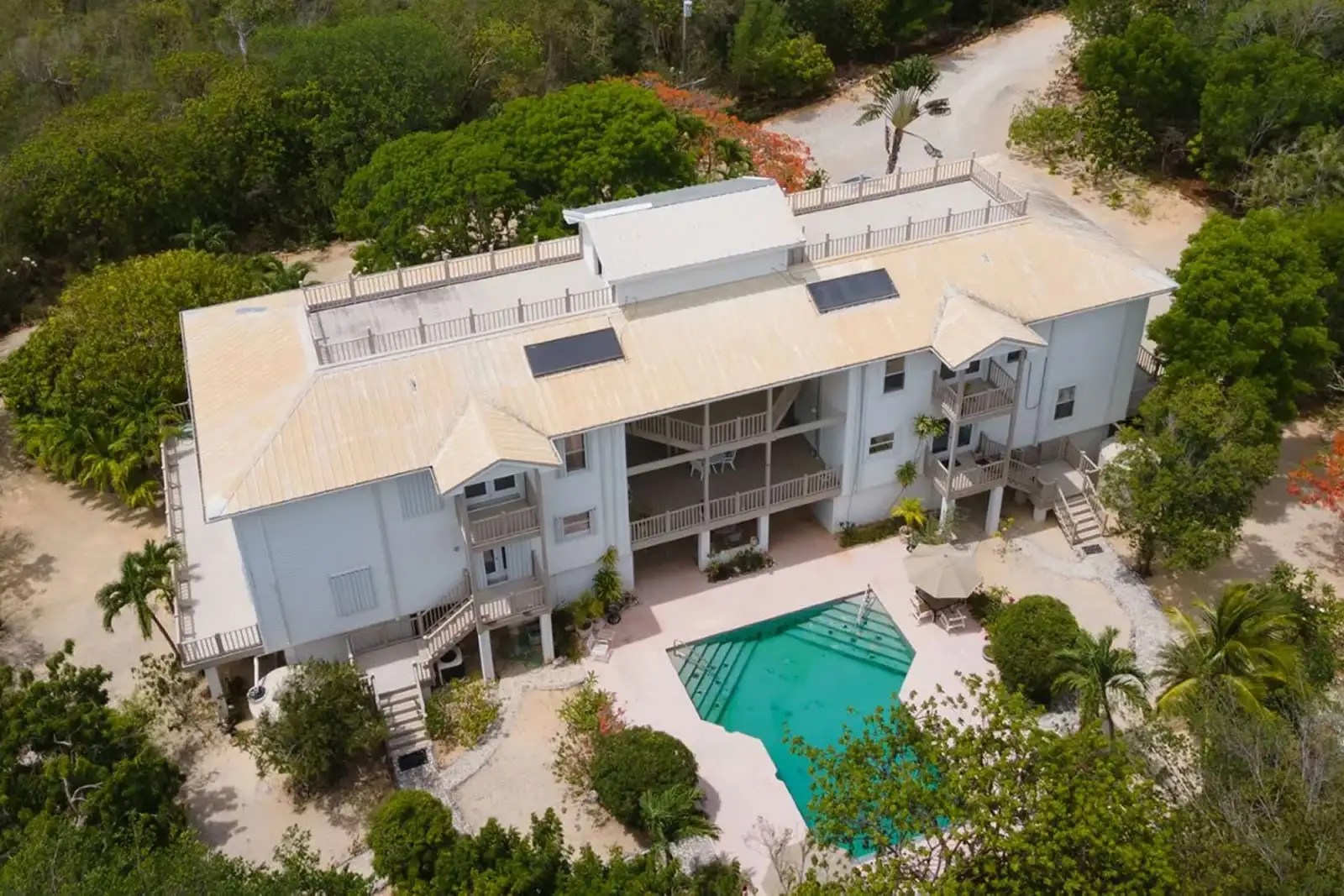 6 Bedroom Twin Residence for Sale, Stake Bay Bluff Road, Cayman Brac 7th Heaven Properties