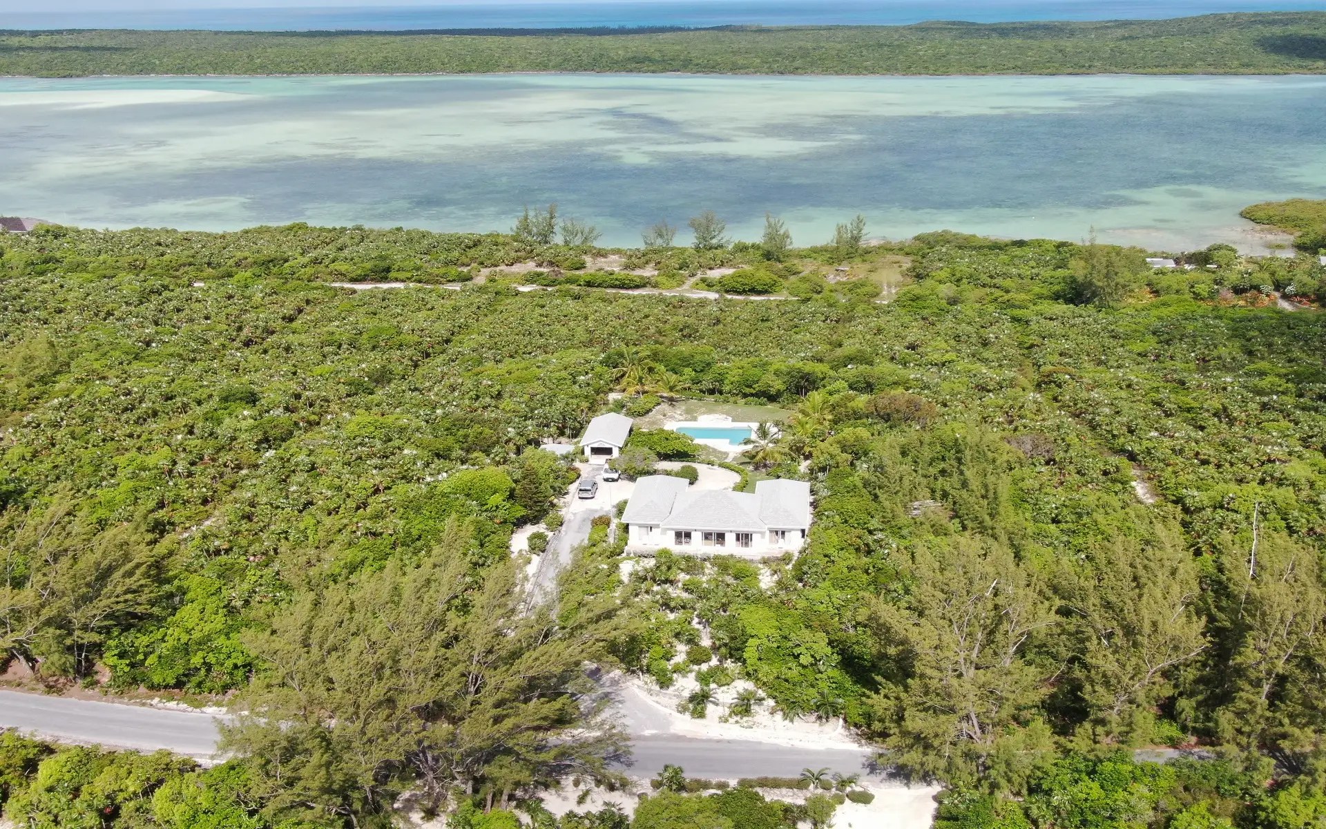 3 Bedroom Beachfront Home for Sale, Windermere Island, Eleuthera