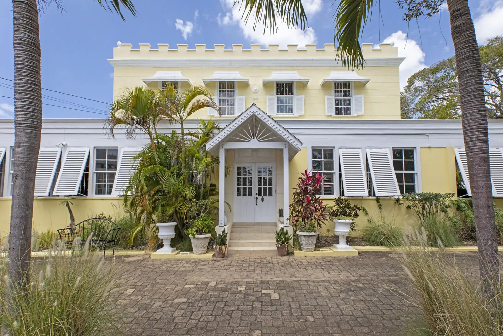 6 Bedroom Property for Sale, Balmoral Gap, Hastings, Christ Church