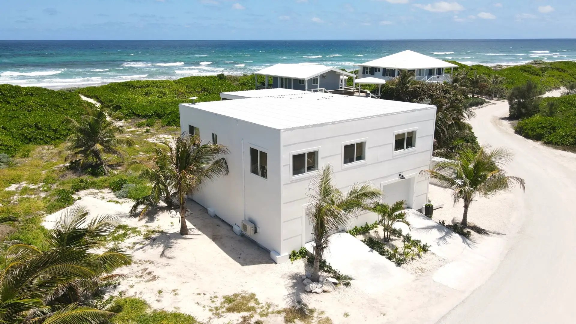 2 Bedroom Beach House for Sale, White Sound, Elbow Cay, Abaco, Bahamas