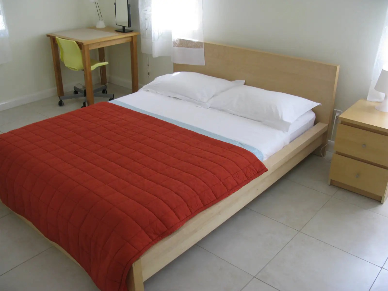 8Bedroom Apartment Building for Sale, Round Hill, Newcastle, Nevis