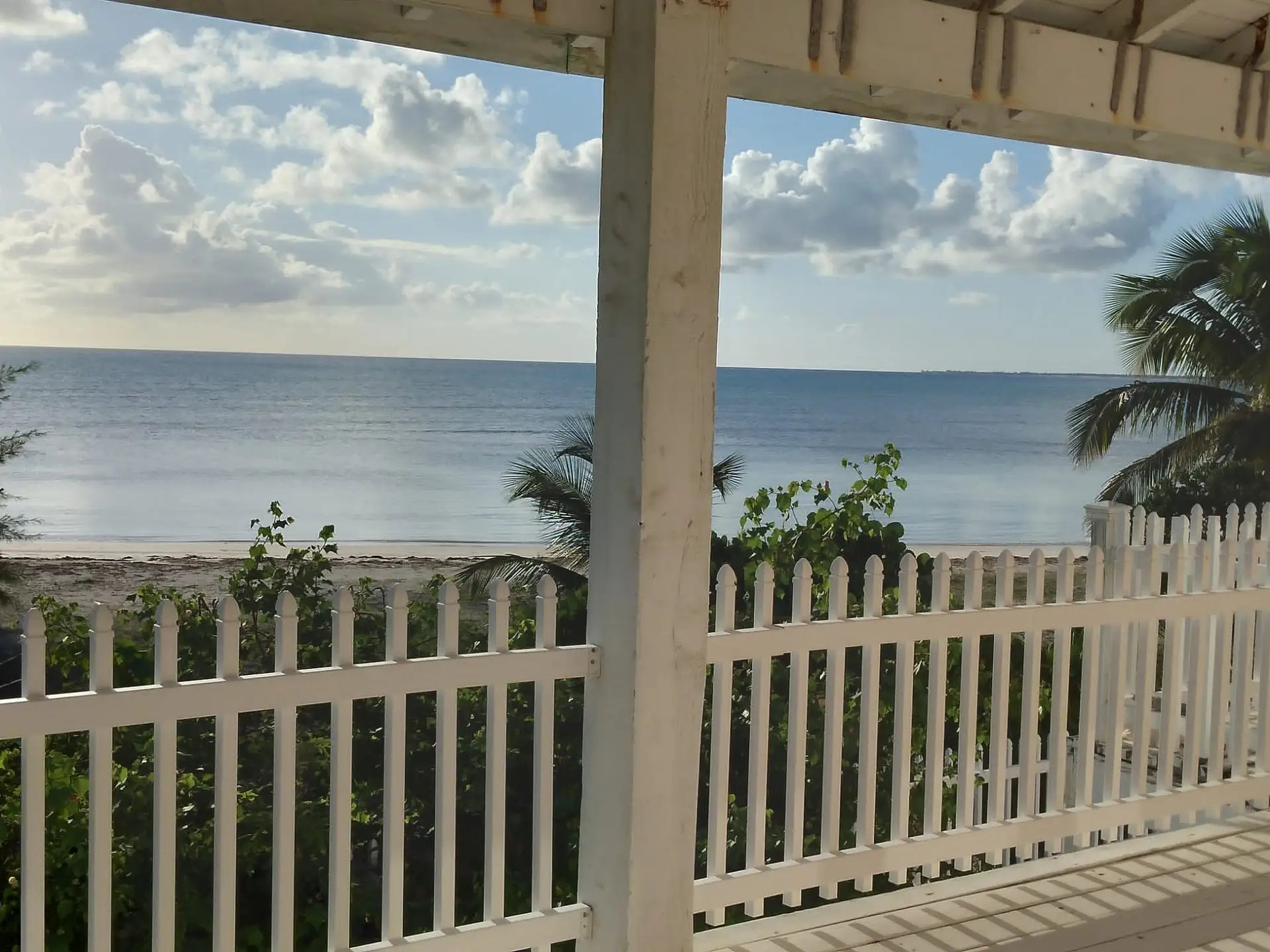 4 Bedroom Beachfront Property for Sale, Rum Cay, Bahamas 7th Heaven