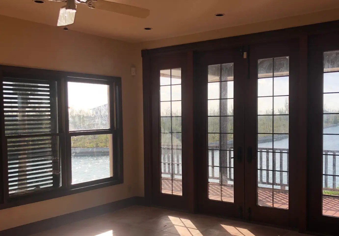 3 Bedroom CanalFront Home for Sale, Emerald Bay, Grand Bahama, Bahamas