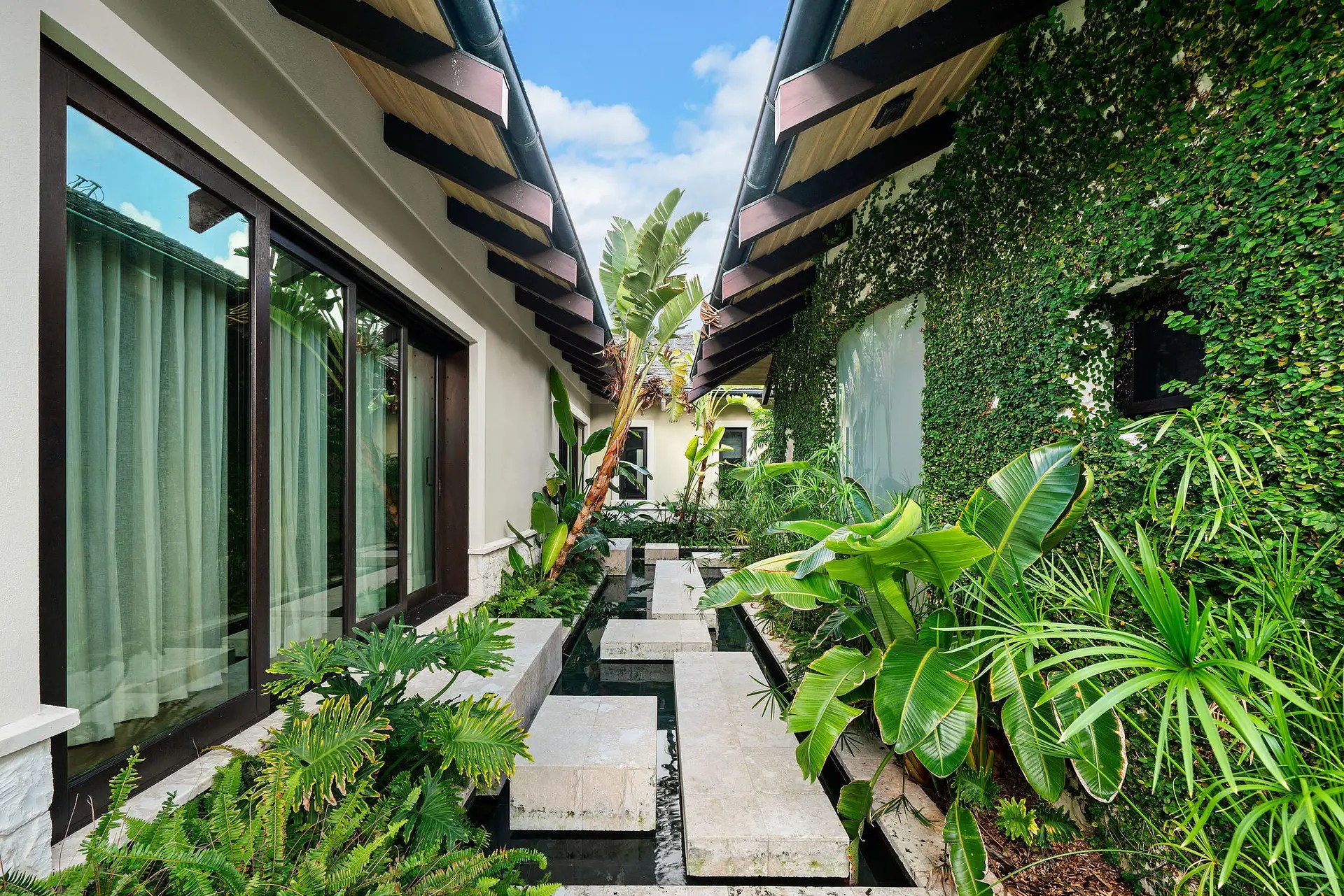 10 Bedroom Luxury Beachfront Home for Sale, Ocean Club Estates