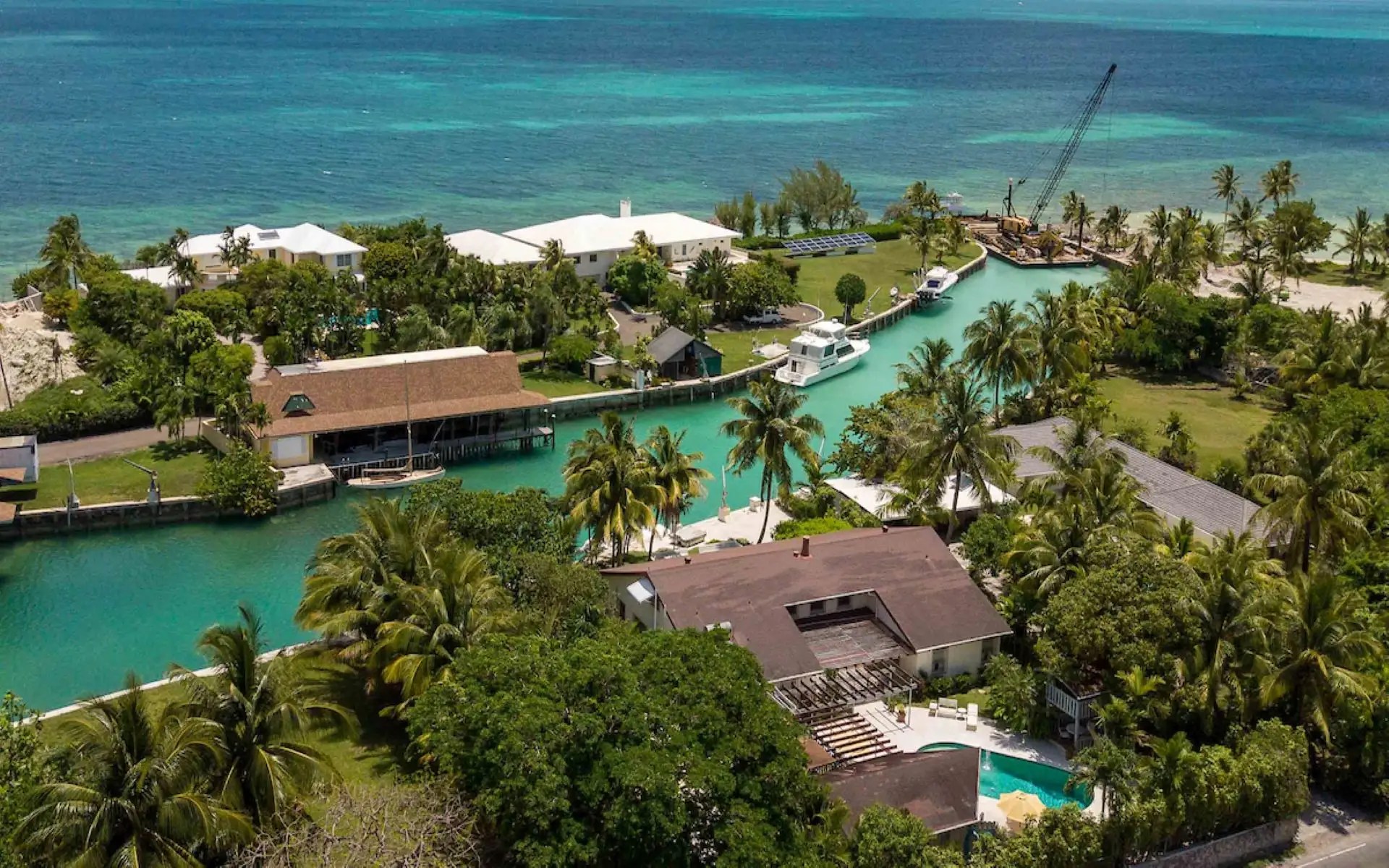 5 Bedroom Waterfront Home for Sale, Eastern Road, Nassau, Bahamas 7th