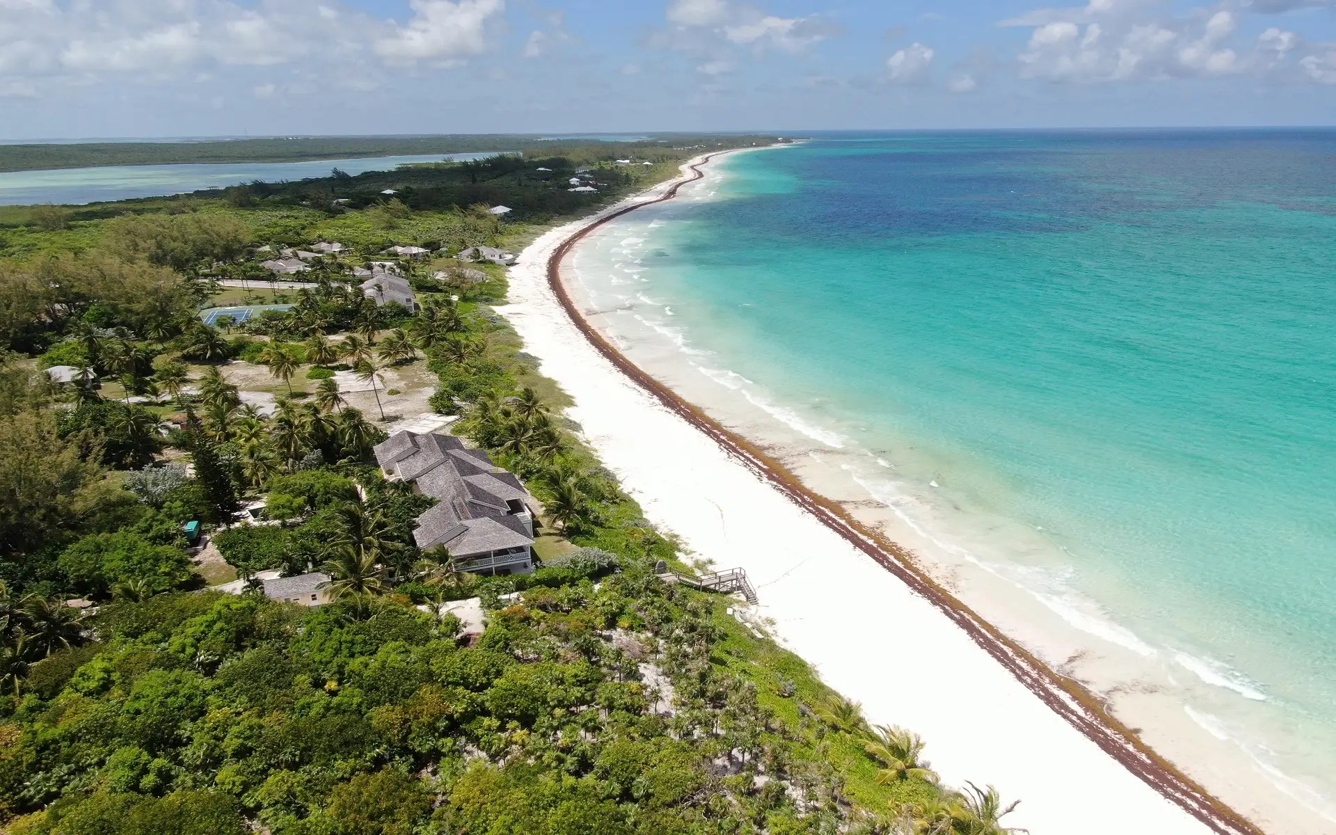 3 Bedroom Beachfront Home for Sale, Windermere Island, Eleuthera