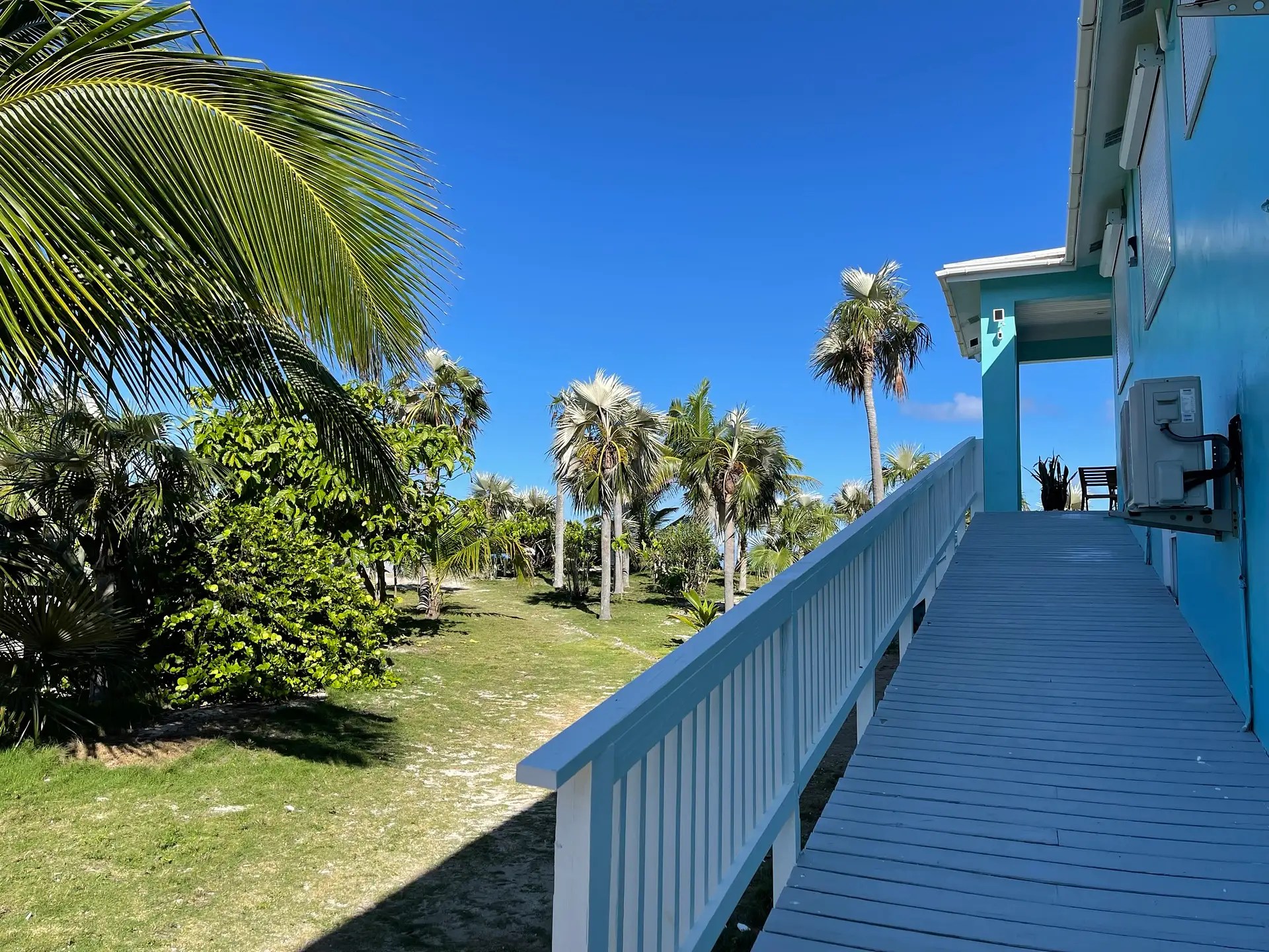 10 Bedroom Beachfront Estate for Sale, Double Bay, Eleuthera, Bahamas