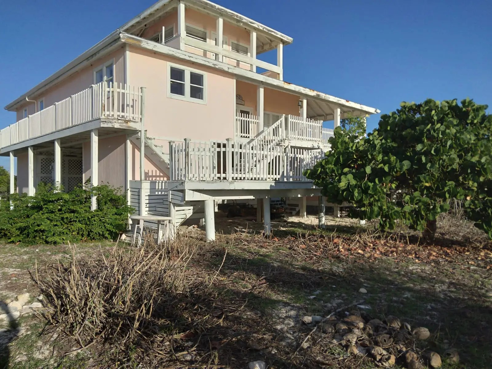 4 Bedroom Beachfront Property for Sale, Rum Cay, Bahamas 7th Heaven