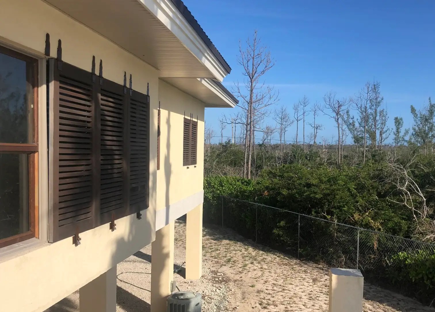 3 Bedroom CanalFront Home for Sale, Emerald Bay, Grand Bahama, Bahamas