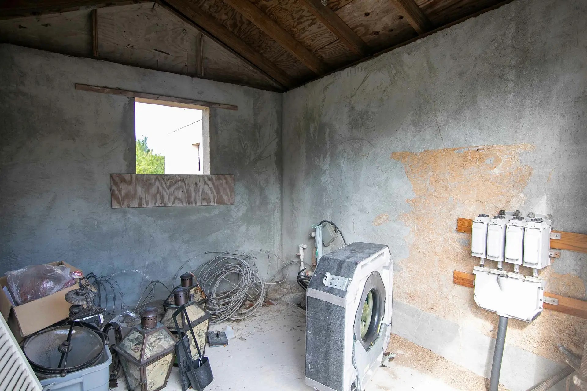 3 Bedroom OceanView Townhouse for Sale, Whispering Winds, West Bay