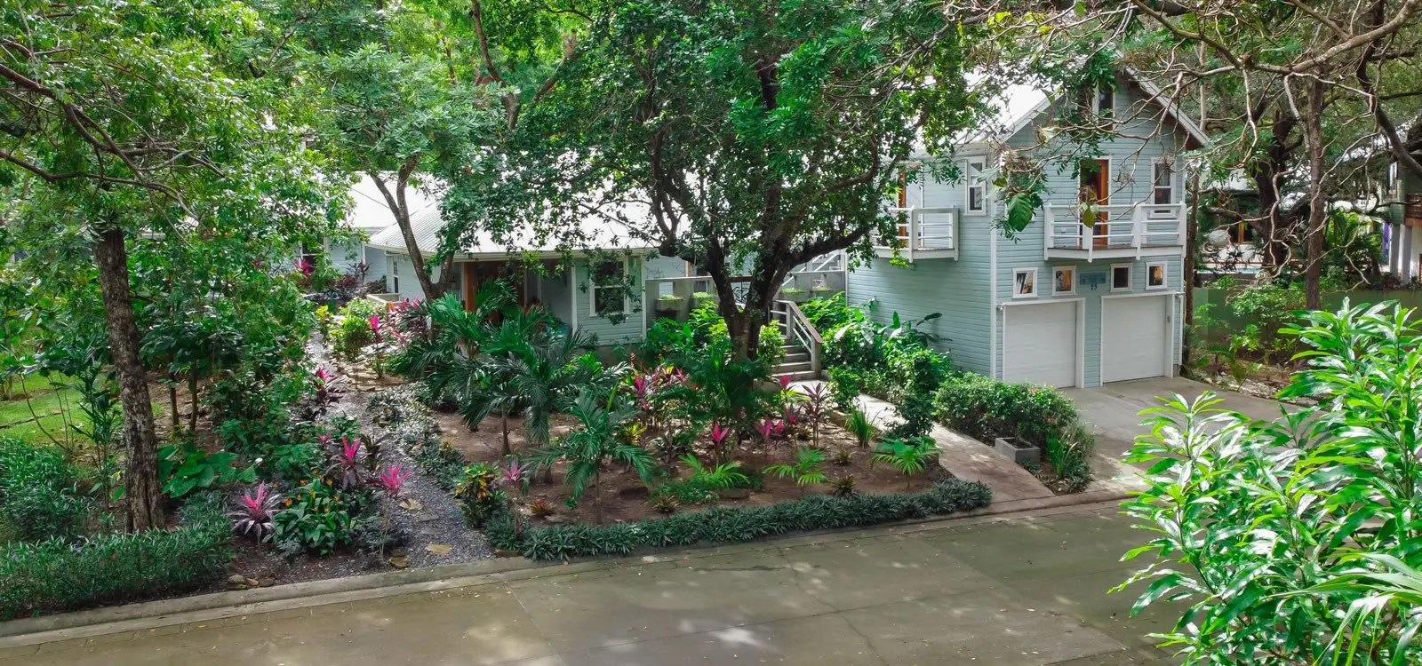 4 Bedroom Property for Sale, Lawson Rock, Roatan 7th Heaven Properties