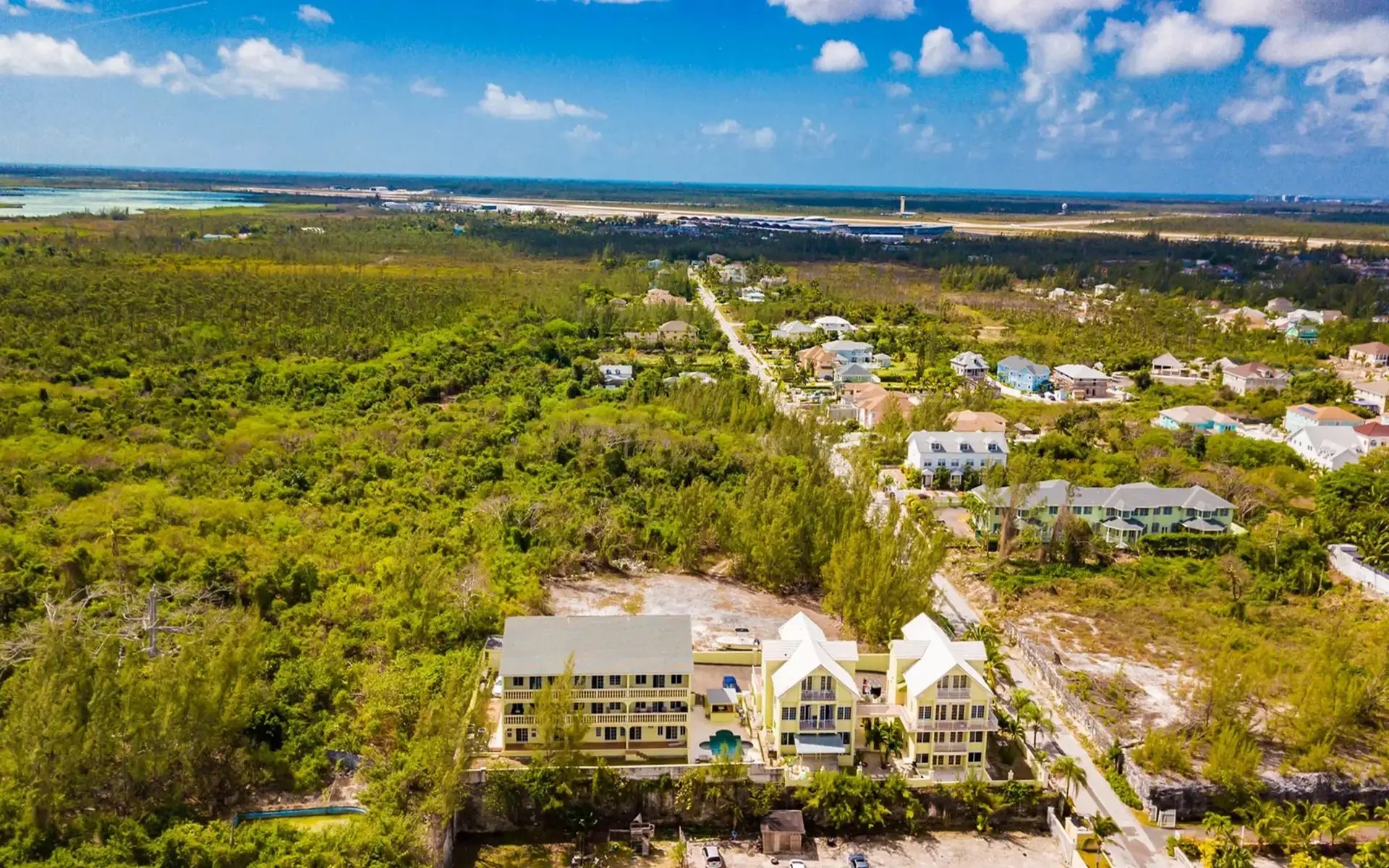 3 Bedroom Condo for Sale, Ridge Row Condos, Bahamia West, West Bay