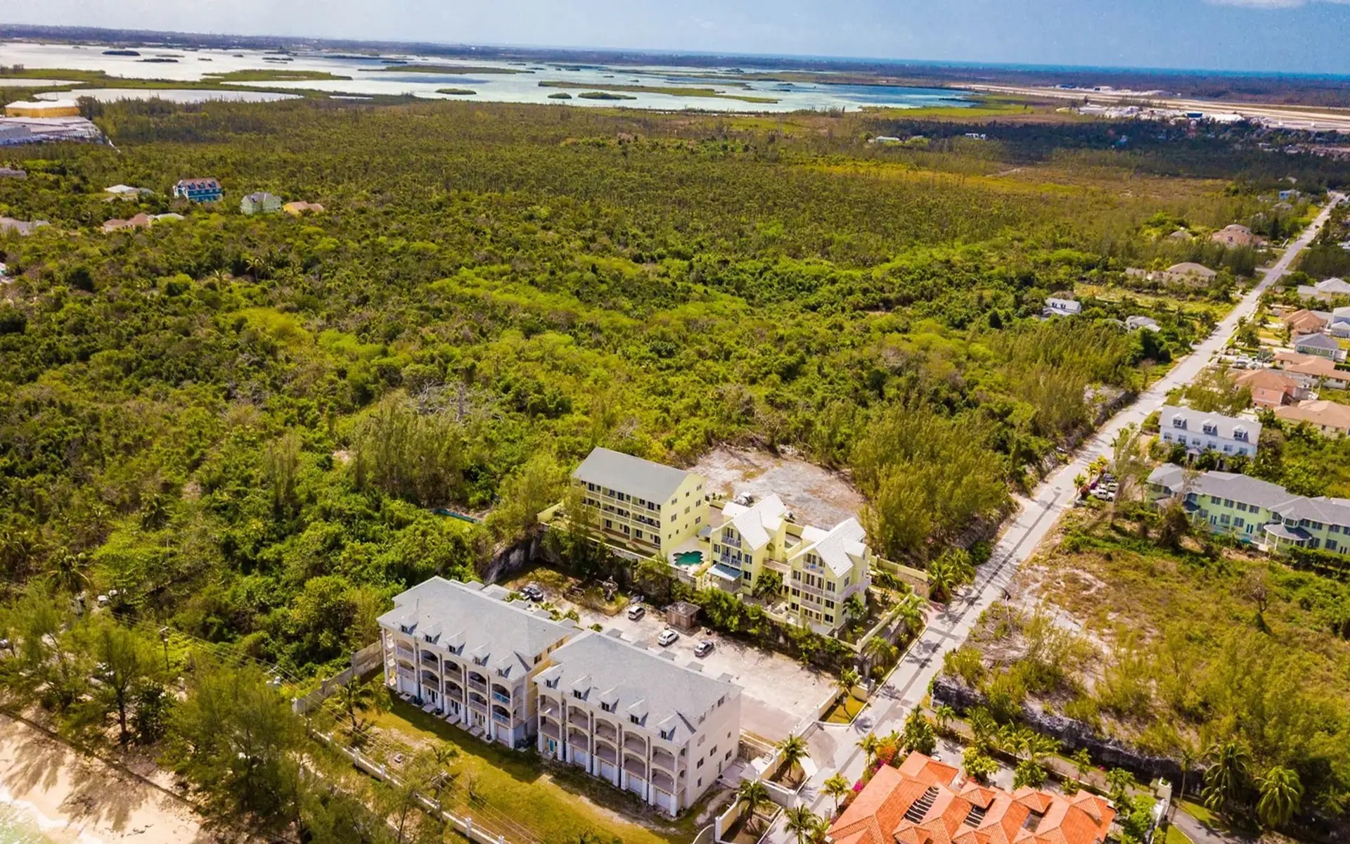 3 Bedroom Condo for Sale, Ridge Row Condos, Bahamia West, West Bay