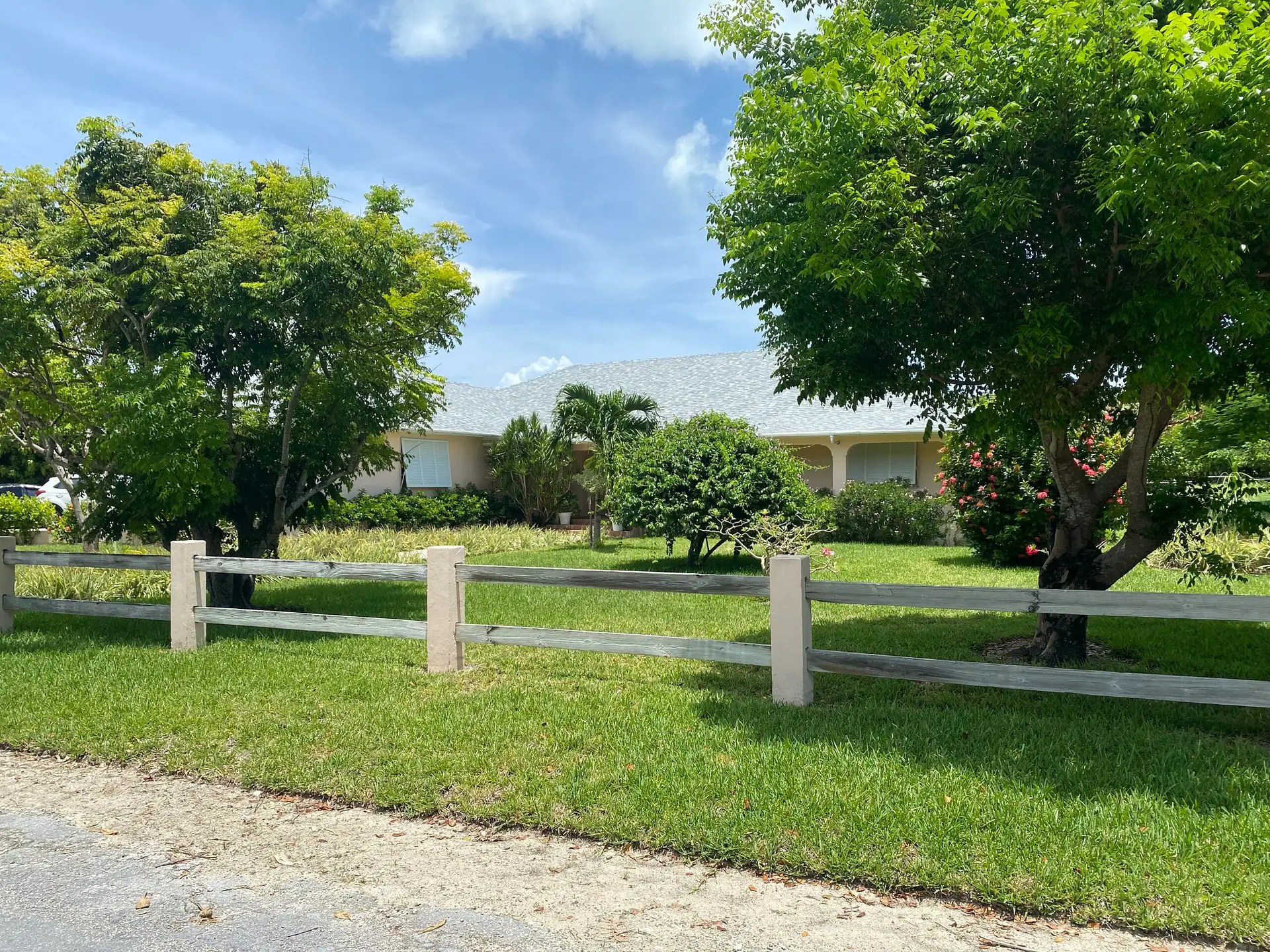 3 Bedroom Family Home for Sale, Russell Island, Bahamas 7th Heaven