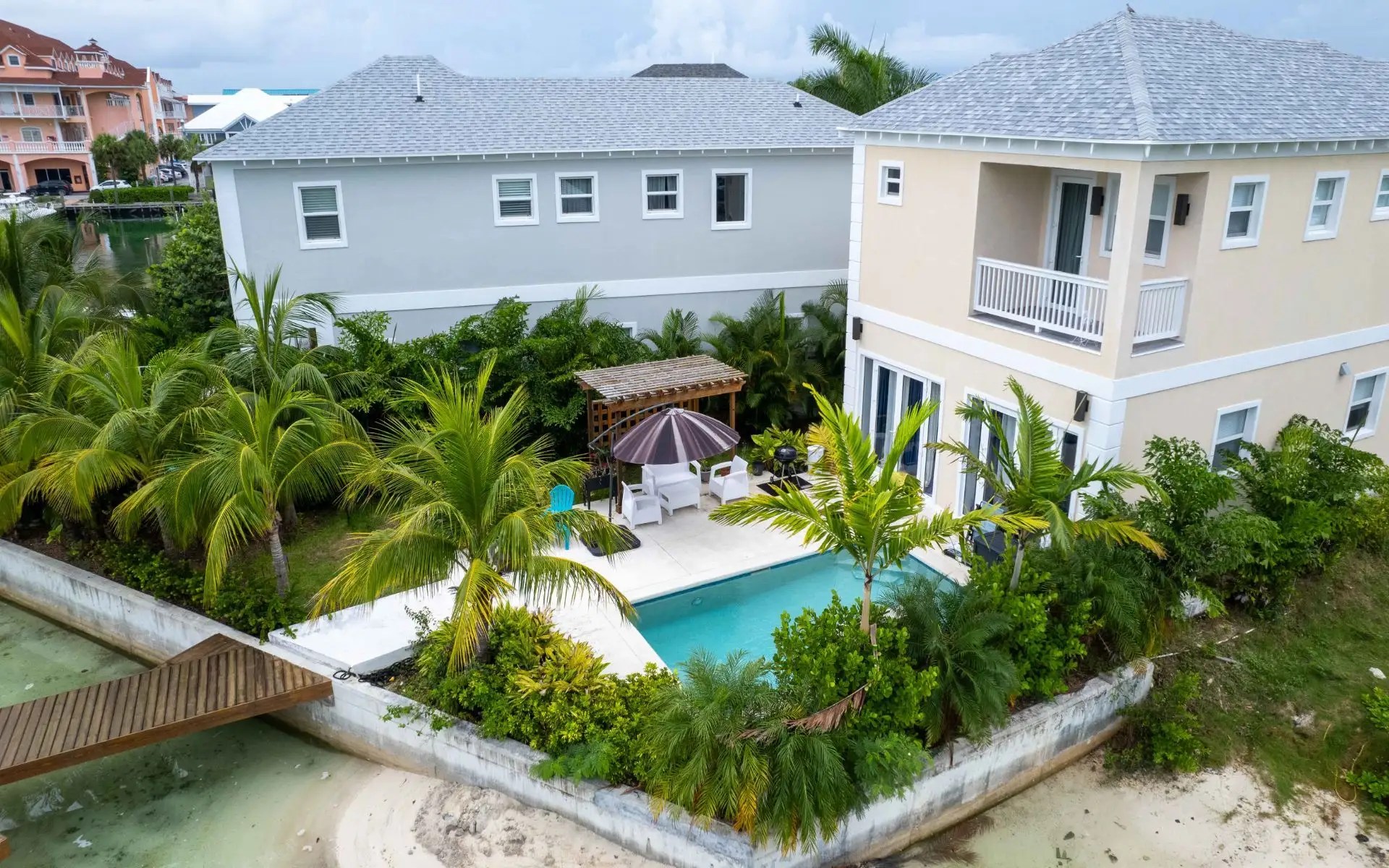 4 Bedroom Canal Front Home for Sale, Royal Palm Cay, Sandyport, New