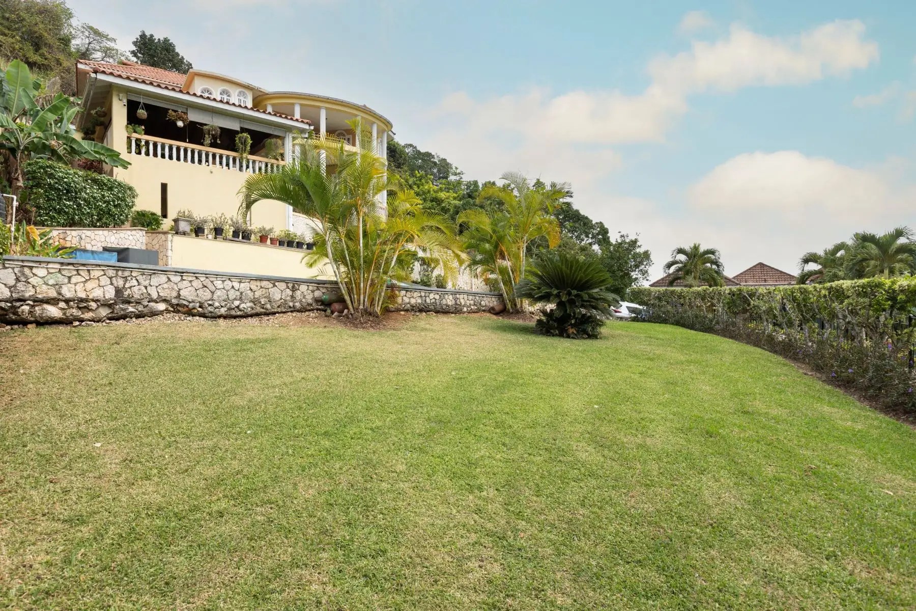 5 Bedroom House for Sale, Old Stony Hill, Road Stony Hill, Kingston