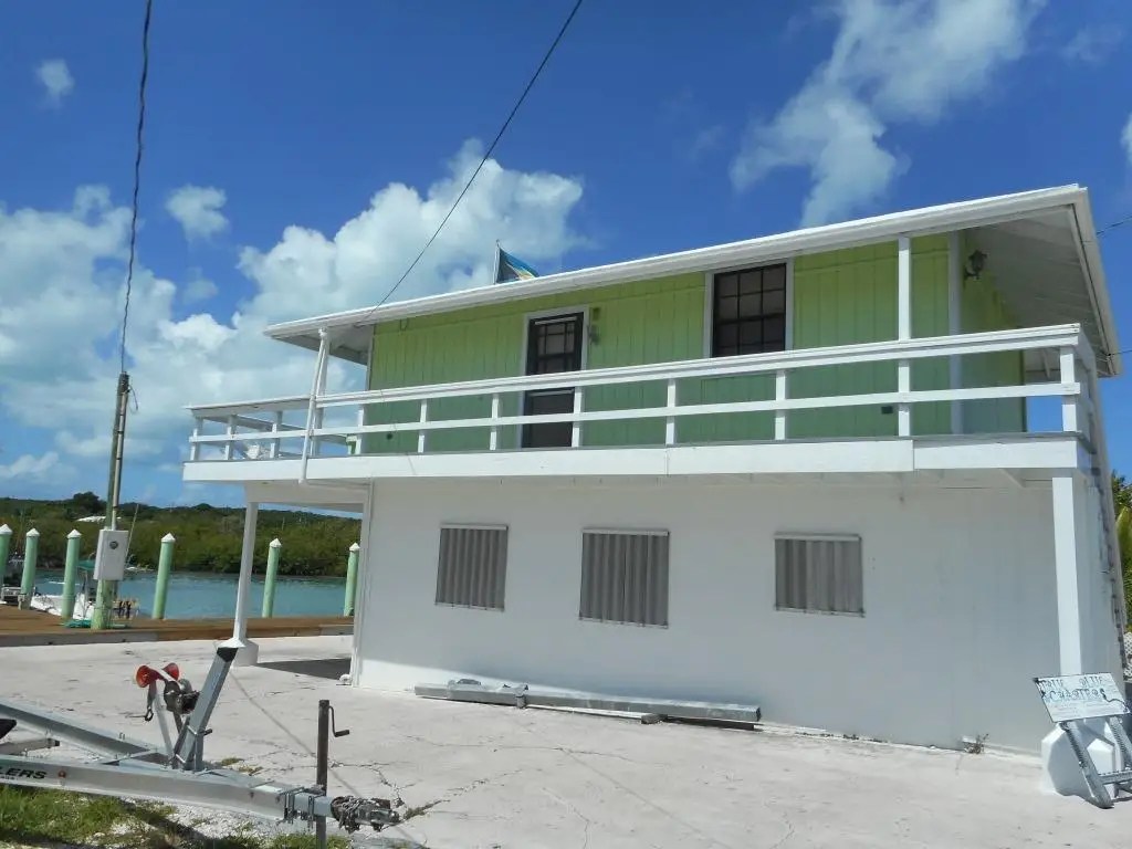 1 Bedroom Waterfront Home for Sale, Spanish Wells, Eleuthera, Bahamas
