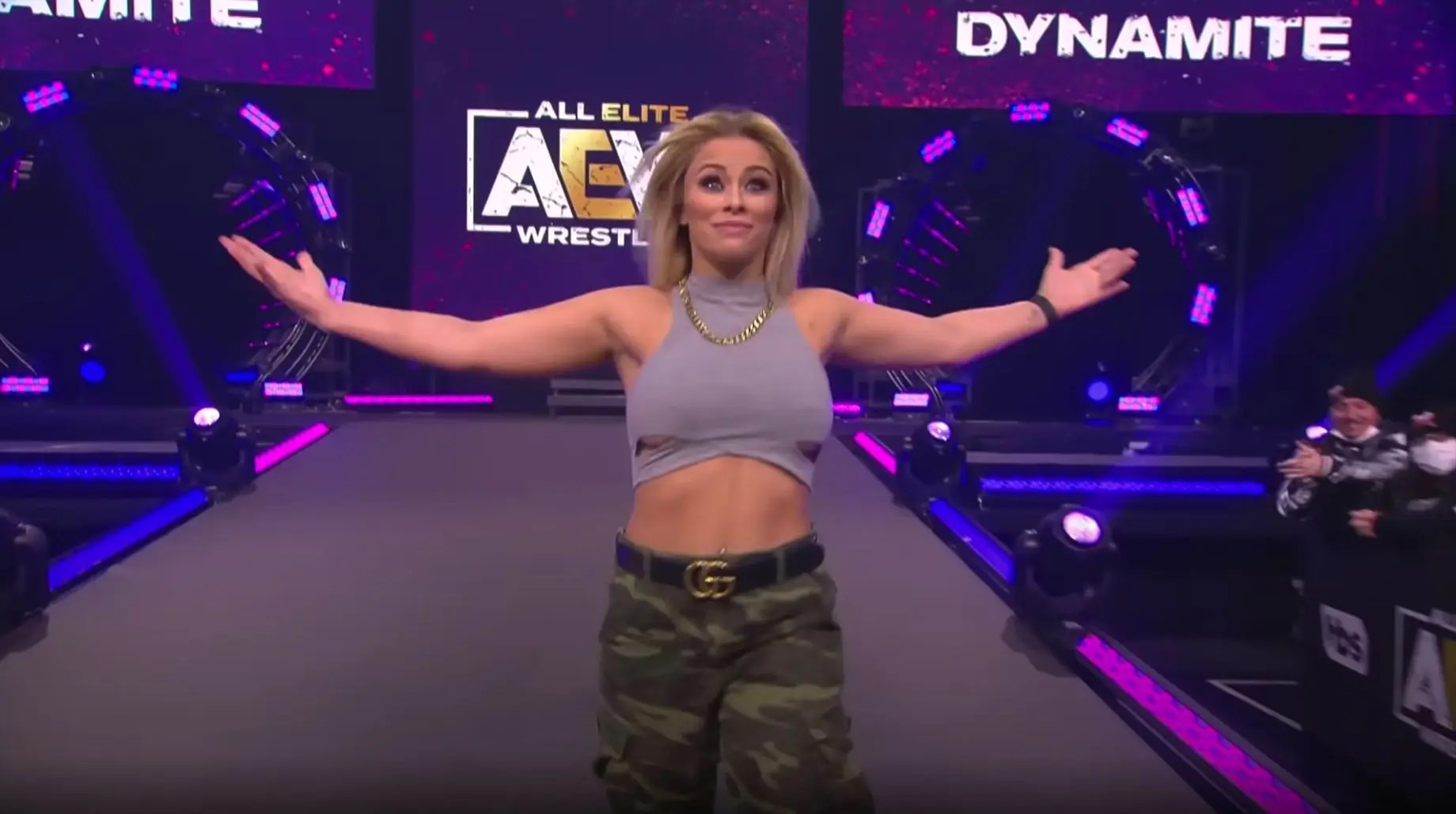 Paige VanZant Will Sign With AEW Next Wednesday on Dynamite