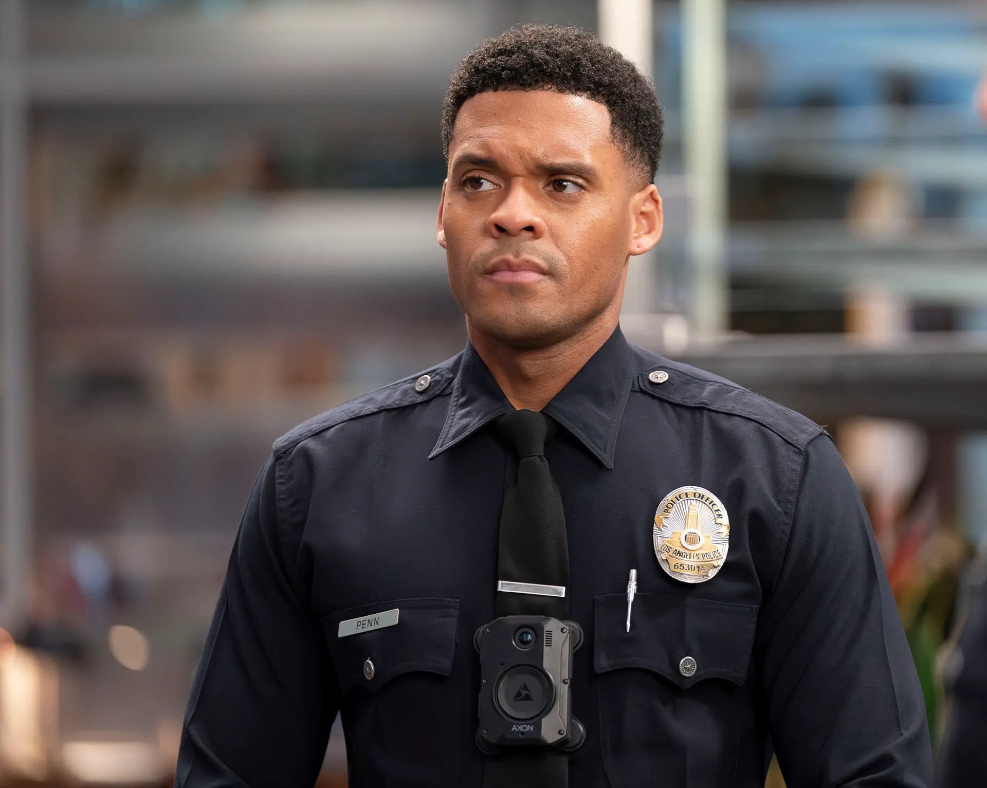 The Rookie S07E17 "Mutiny And The Bounty" Image Gallery Released